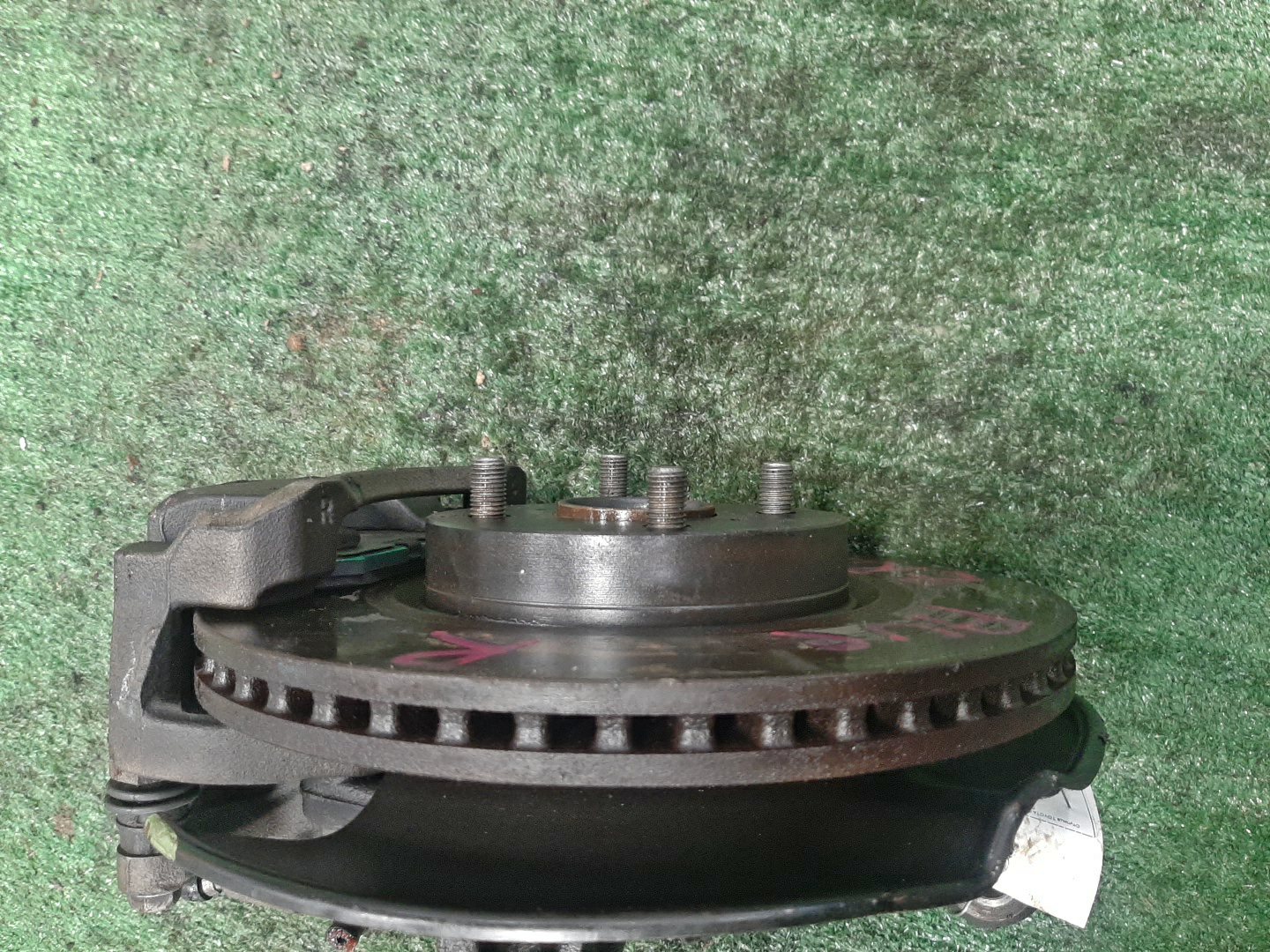 Ступица правая передняя TOYOTA AXIO, COROLLA FIELDER, COROLLA  AXIO, FIELDER NZE141, ZRE142, ZRE142G, NZE141G 1NZ-FE, 2ZR-FAE, 2ZR-FE 3 ракурс