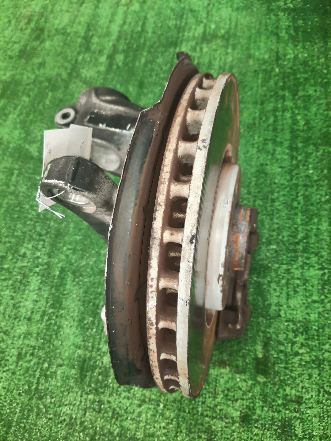 Ступица правая передняя ALFA ROMEO GIULIETTA 940 940A2000 28A32206 3 ракурс