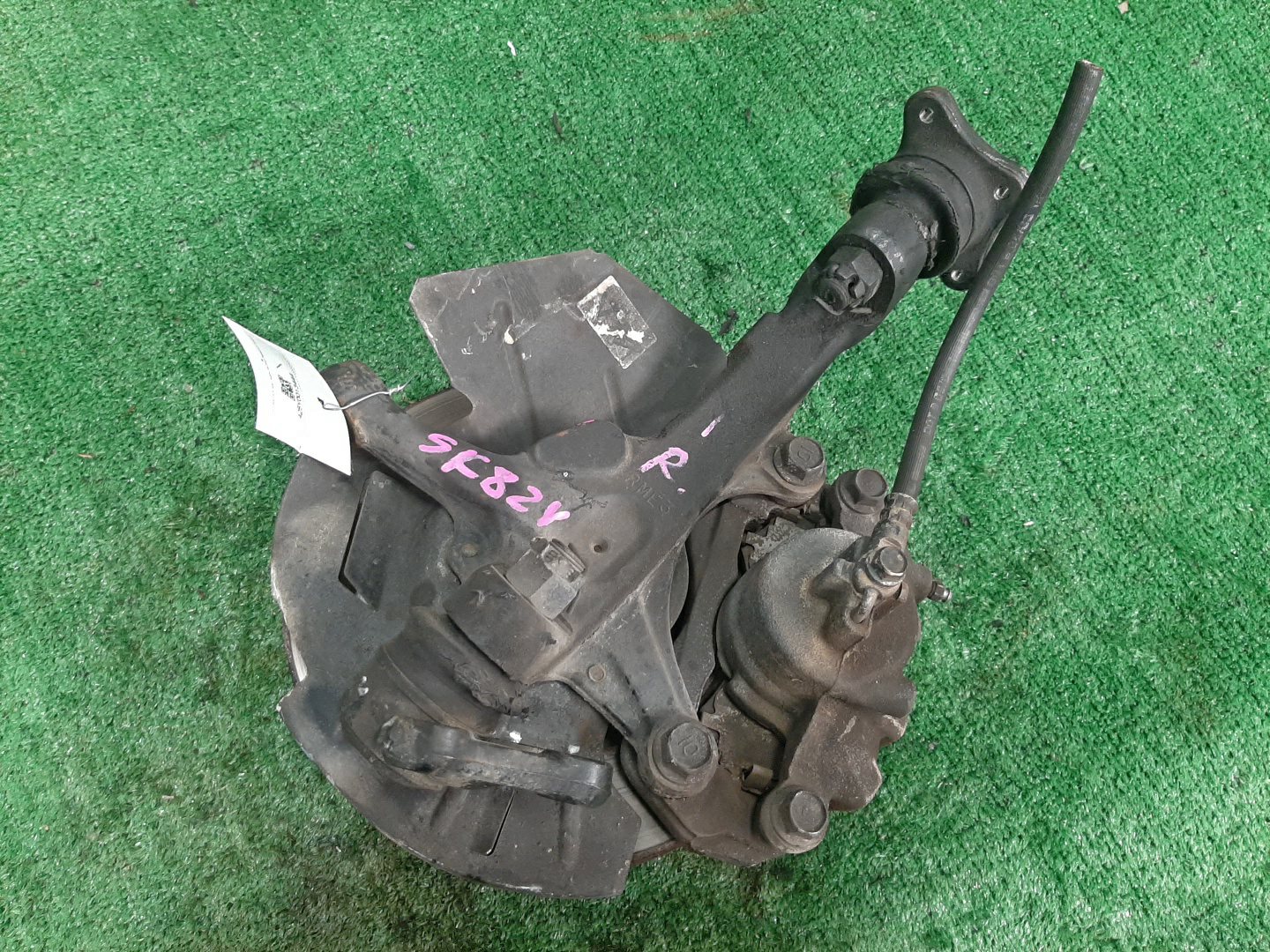 Ступица правая передняя MAZDA BONGO SK22T, SK82V, SK82T, SK22V, SKF2V, SKP2V, SKP2T, SKF2T R2, F8, RF-T, L8 2 ракурс
