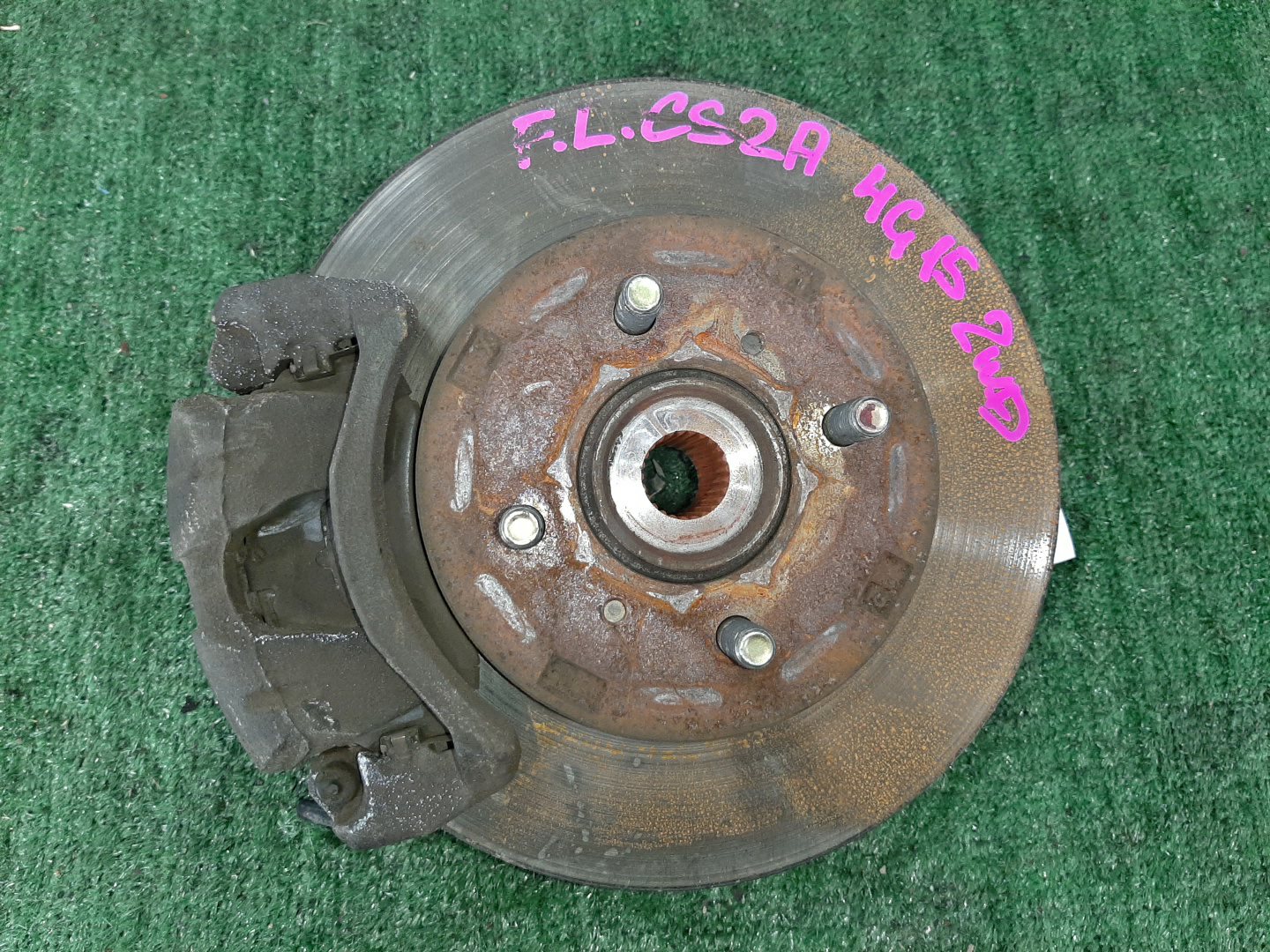 Ступица левая передняя MITSUBISHI LANCER CEDIA, LANCER CS2A, CS2V 4G15 1 ракурс