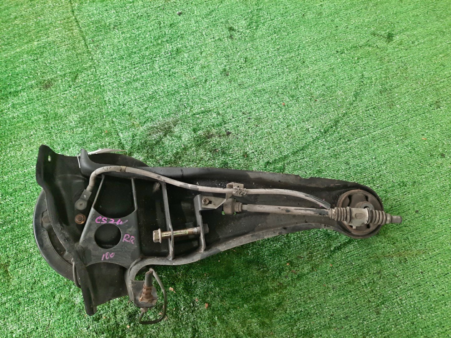 Ступица правая задняя MITSUBISHI LANCER CEDIA, LANCER CS2W, CS5W, CS6A, CS2A, CS5A 4G15, 4G93, 4G94 2 ракурс