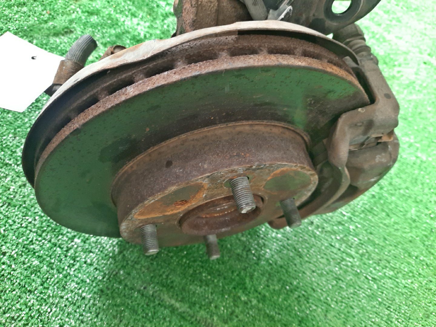 Ступица правая передняя NISSAN BLUEBIRD, PRIMERA SU14, U14, QU14, HU14, EU14, P11, WP11, QP11, HP11, WQP11, WHP11 CD20, SR20DE, QG18DE, QG18DD, SR18DE, SR20VE 3 ракурс