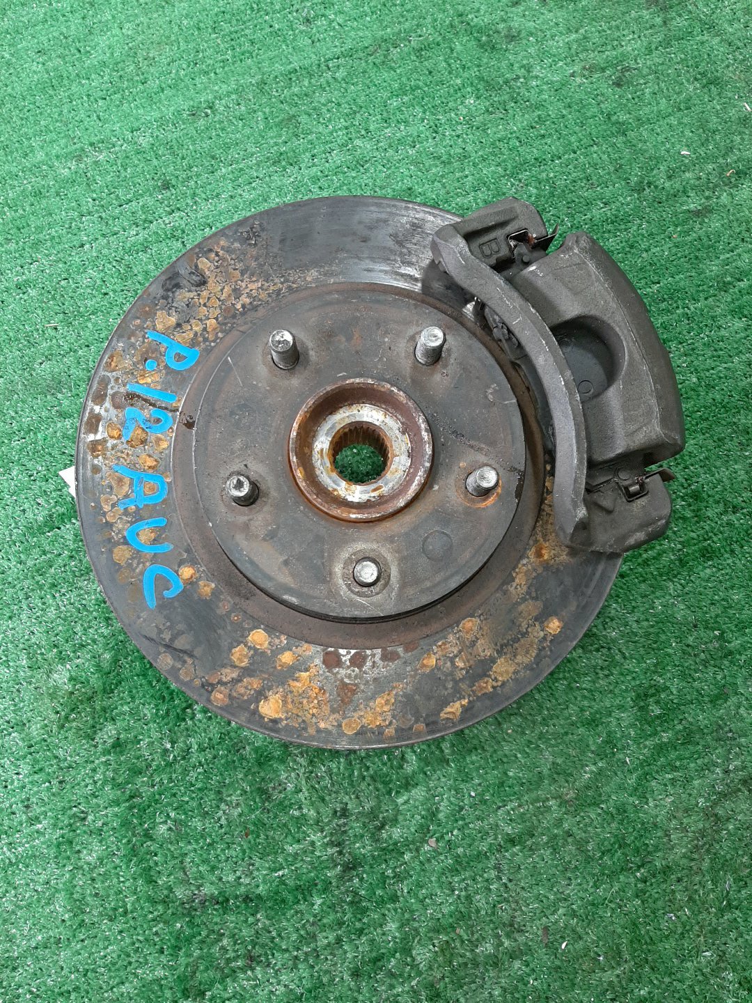 Ступица правая передняя NISSAN PRIMERA P12, QP12, TP12, HP12, RP12, WTP12, WHP12, WRP12 QG18DE, QR20DE, SR20VE, QR25DD 1 ракурс