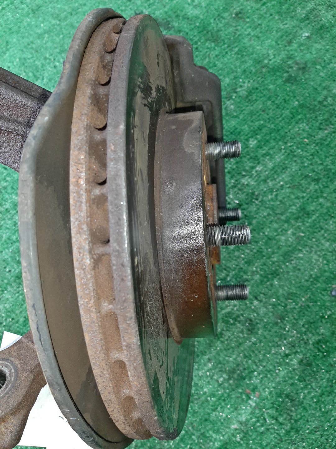 Ступица правая передняя HONDA AIRWAVE GJ1 L15A 2 ракурс