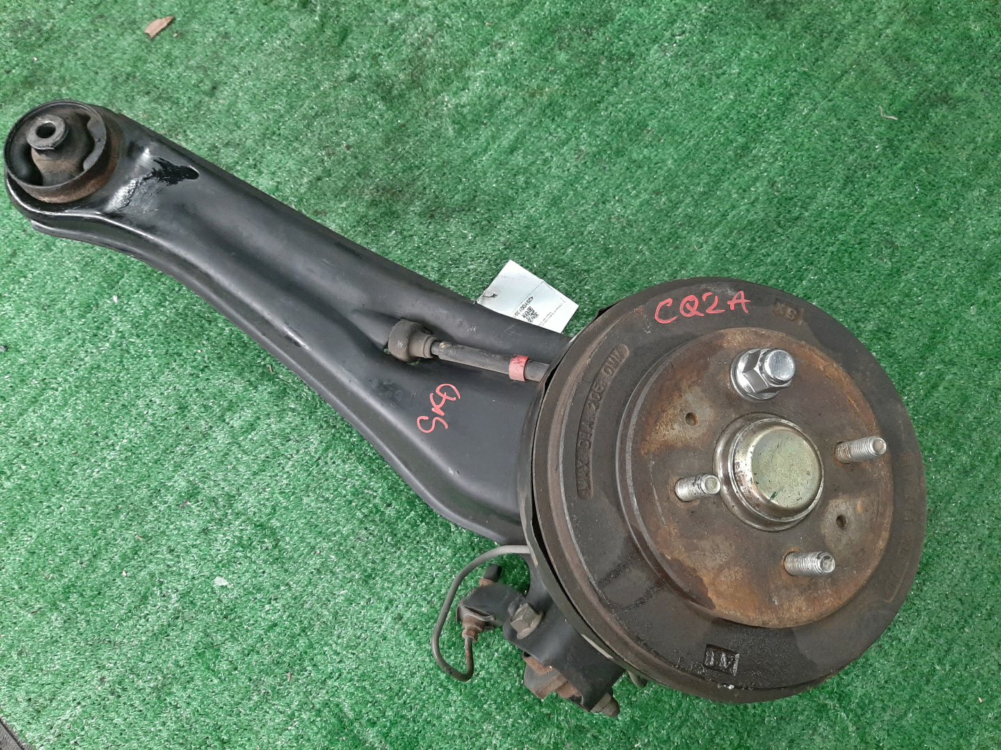 Ступица правая задняя MITSUBISHI MIRAGE DINGO CQ1A, CQ2A, CQ5A 4G13, 4G15, 4G93 1 ракурс
