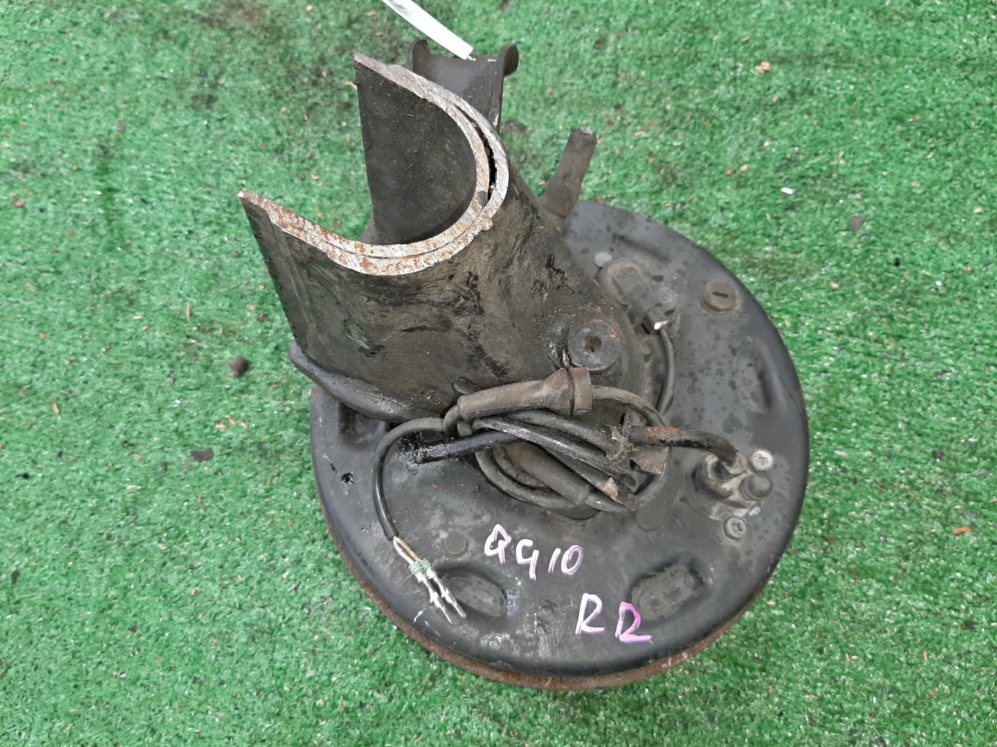 Ступица правая задняя NISSAN SUNNY, BLUEBIRD SYLPHY B15, FB15, QB15, SB15, QG10, FG10, TG10 QG13DE, QG15DE, QG18DD, YD22DD, QG18DE, QR20DD 2 ракурс