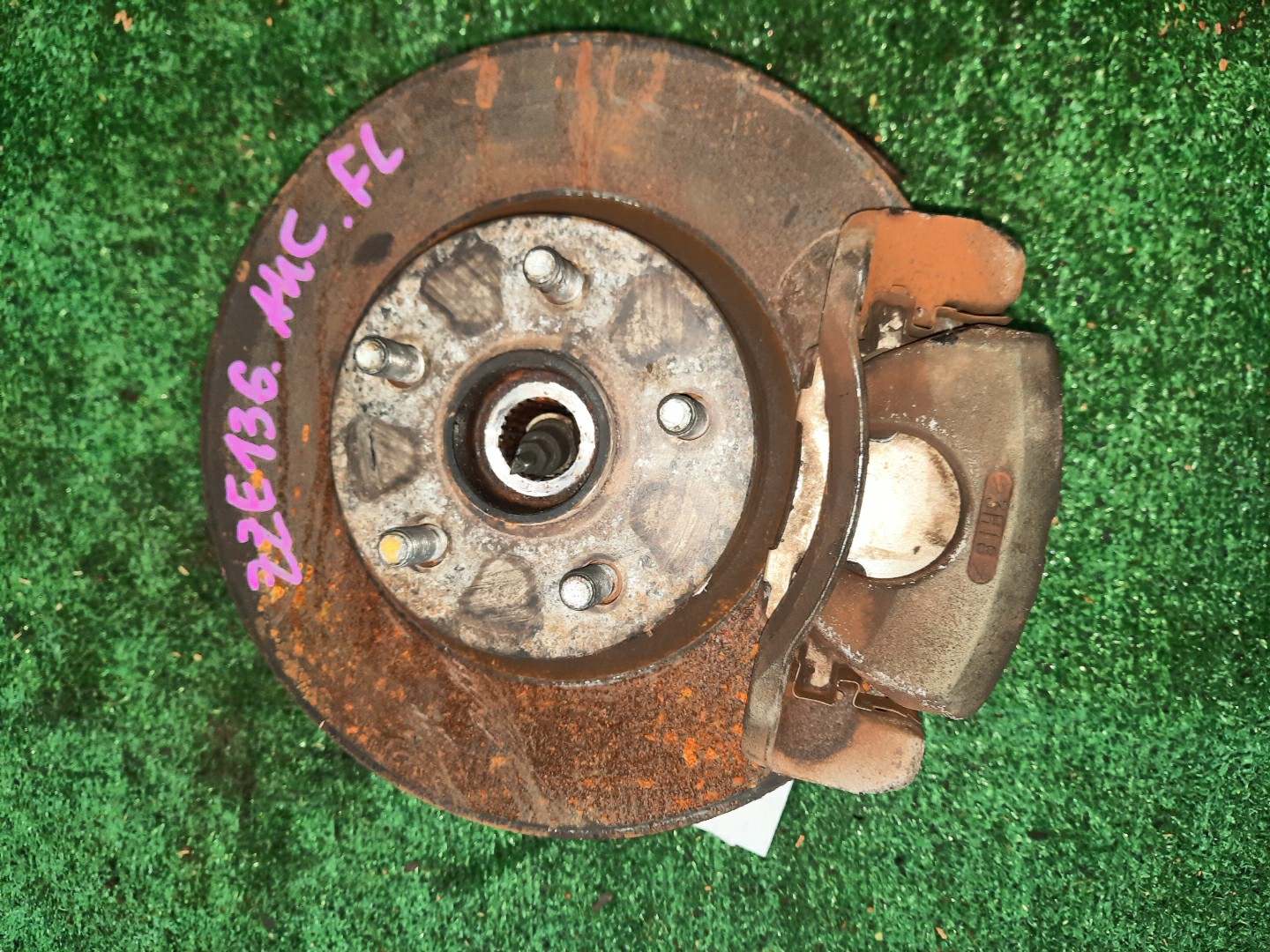 Ступица левая передняя TOYOTA VOLTZ ZZE136, ZZE137 1ZZ-FE, 2ZZ-GE 1 ракурс