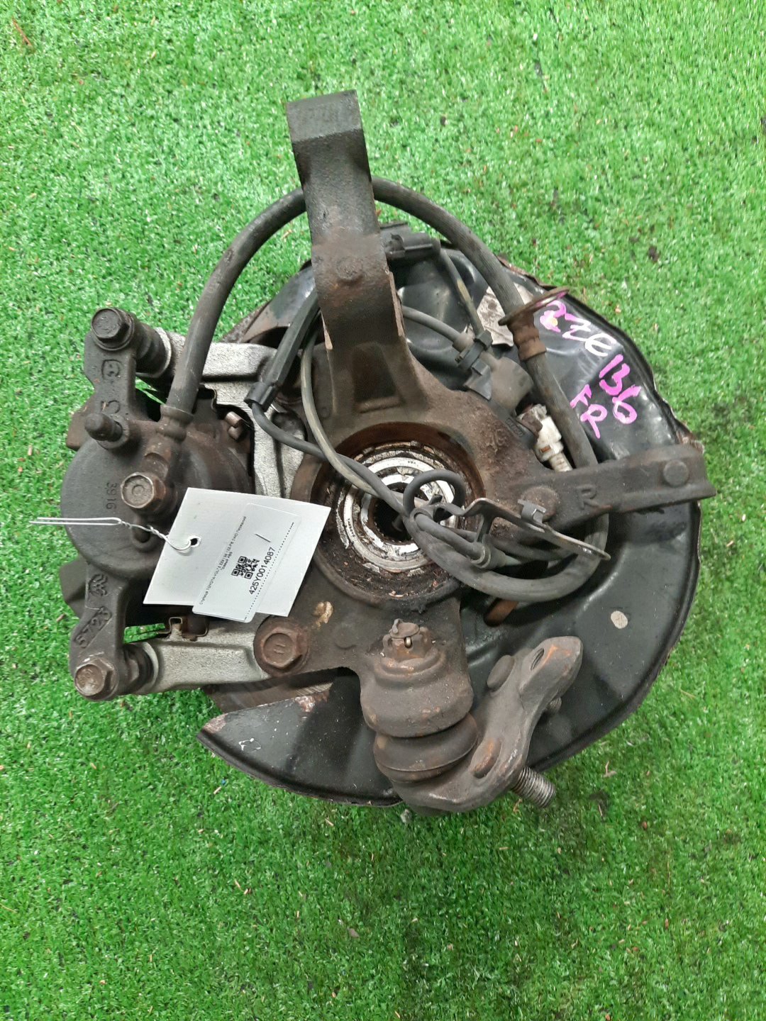 Ступица правая передняя TOYOTA VOLTZ ZZE136, ZZE137 1ZZ-FE, 2ZZ-GE 2 ракурс