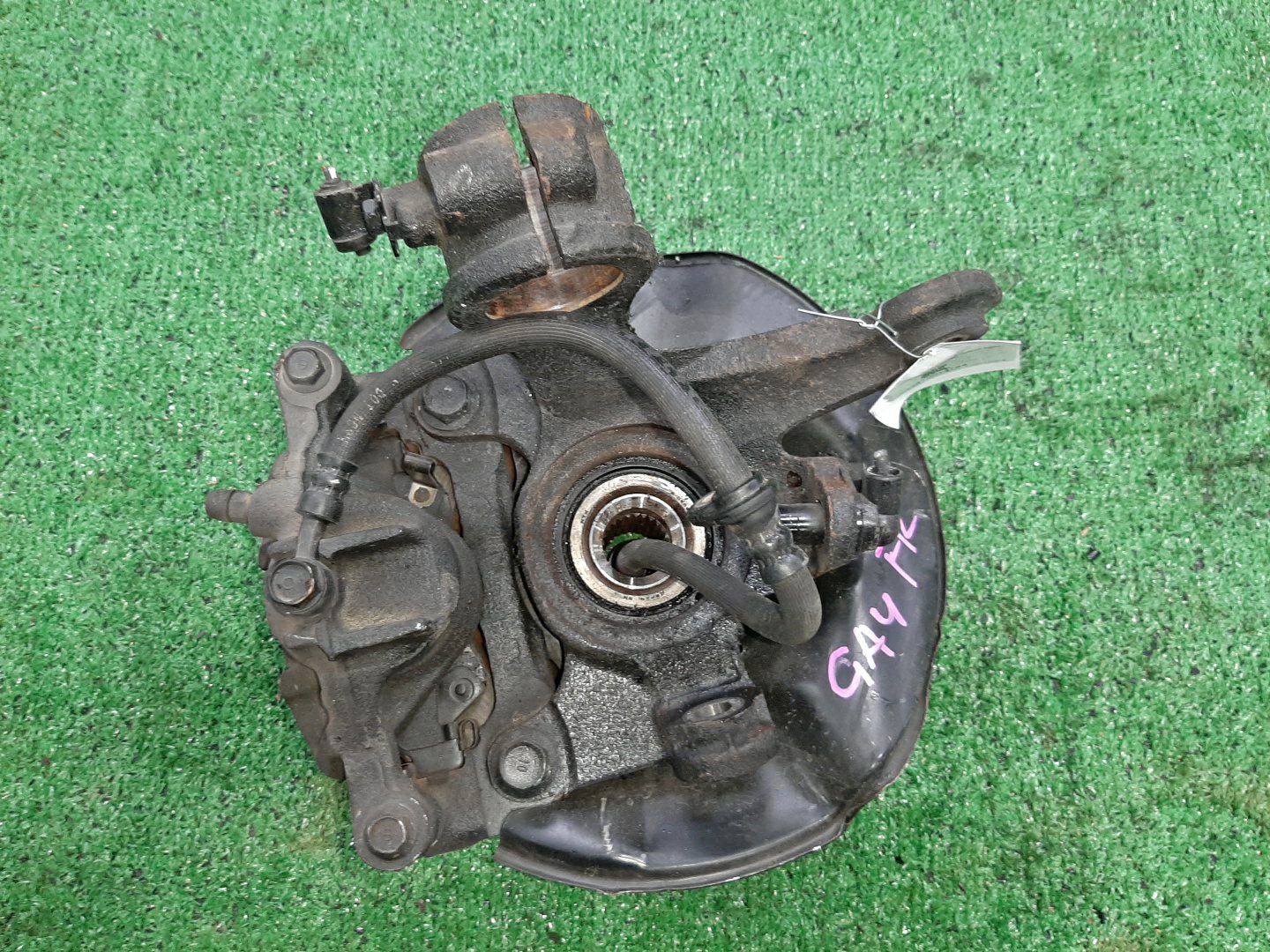 Ступица правая передняя HONDA CAPA GA4 D15B 2 ракурс