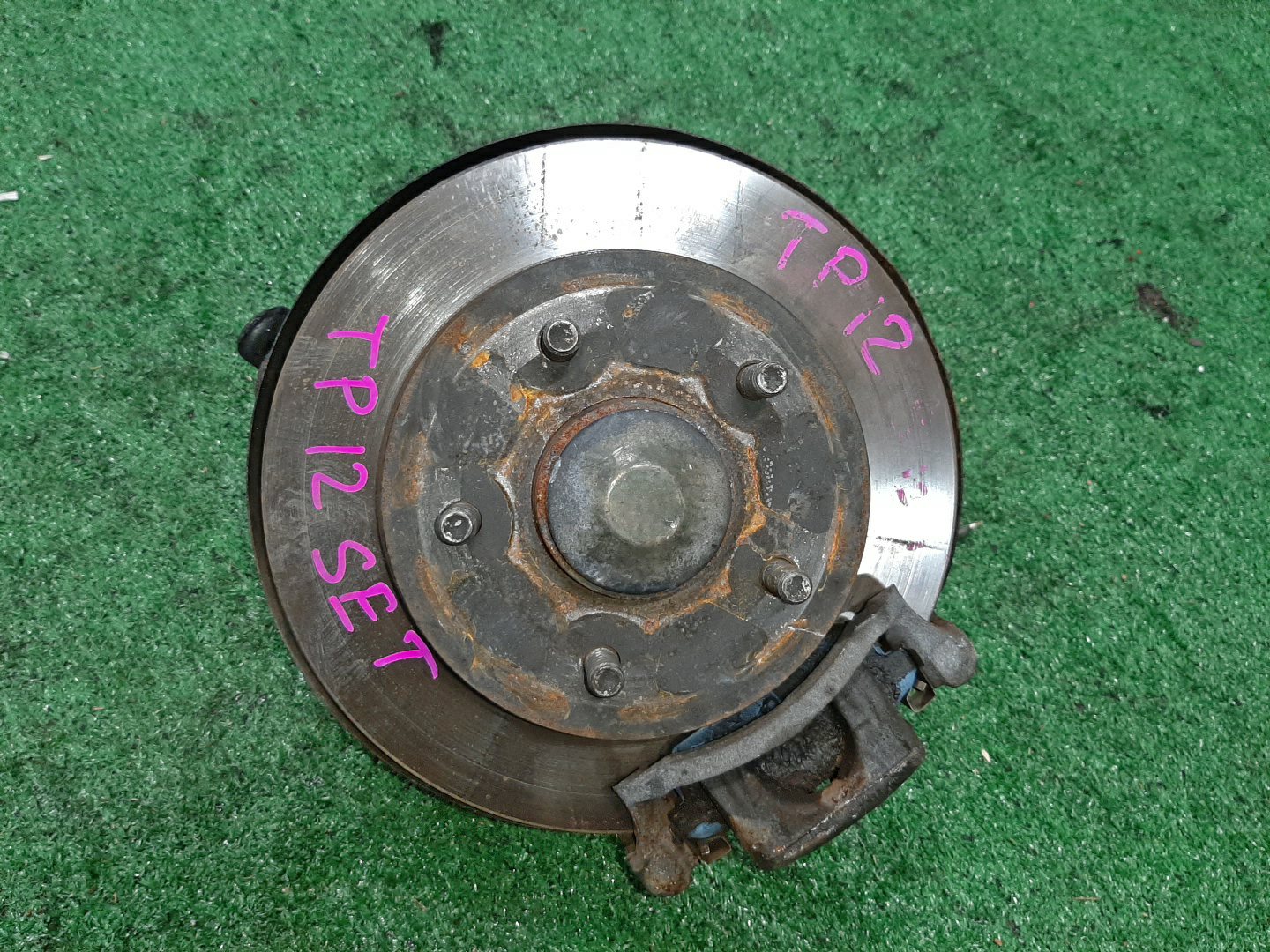 Ступица левая задняя NISSAN PRIMERA P12, QP12, TP12, HP12, RP12, WTP12, WHP12, WRP12 QR20DE, QG18DE, SR20VE, QR25DD 1 ракурс
