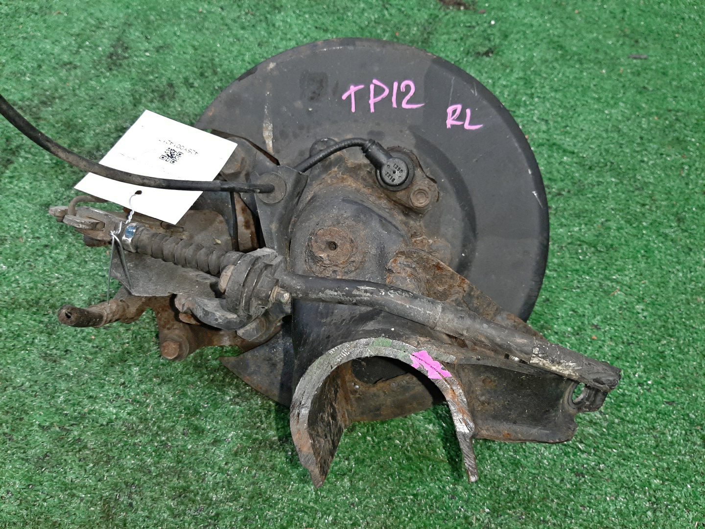 Ступица левая задняя NISSAN PRIMERA P12, QP12, TP12, HP12, RP12, WTP12, WHP12, WRP12 QR20DE, QG18DE, SR20VE, QR25DD 2 ракурс