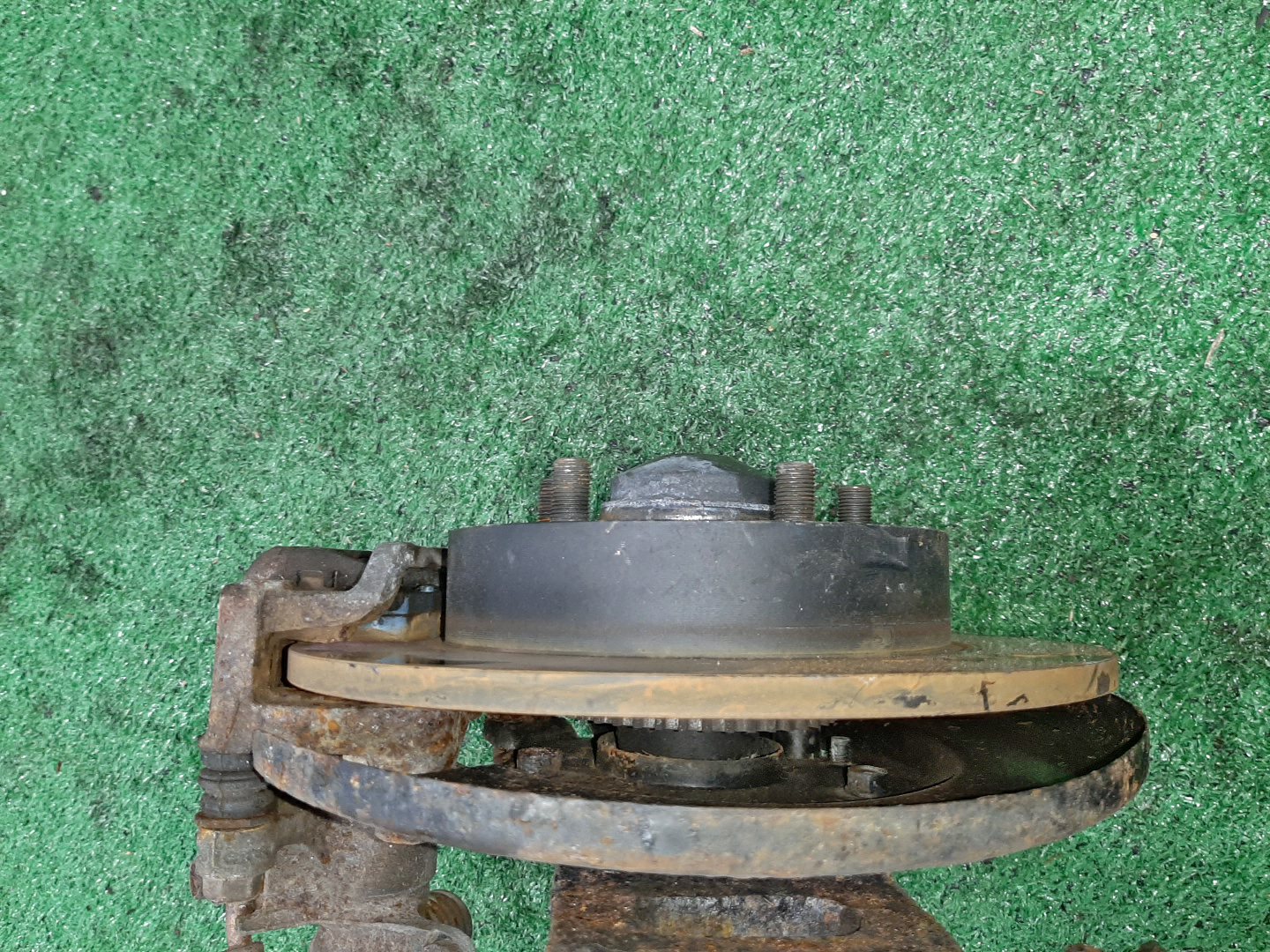 Ступица правая задняя NISSAN PRIMERA P12, QP12, TP12, HP12, RP12, WTP12, WHP12, WRP12 QR20DE, QG18DE, SR20VE, QR25DD 3 ракурс
