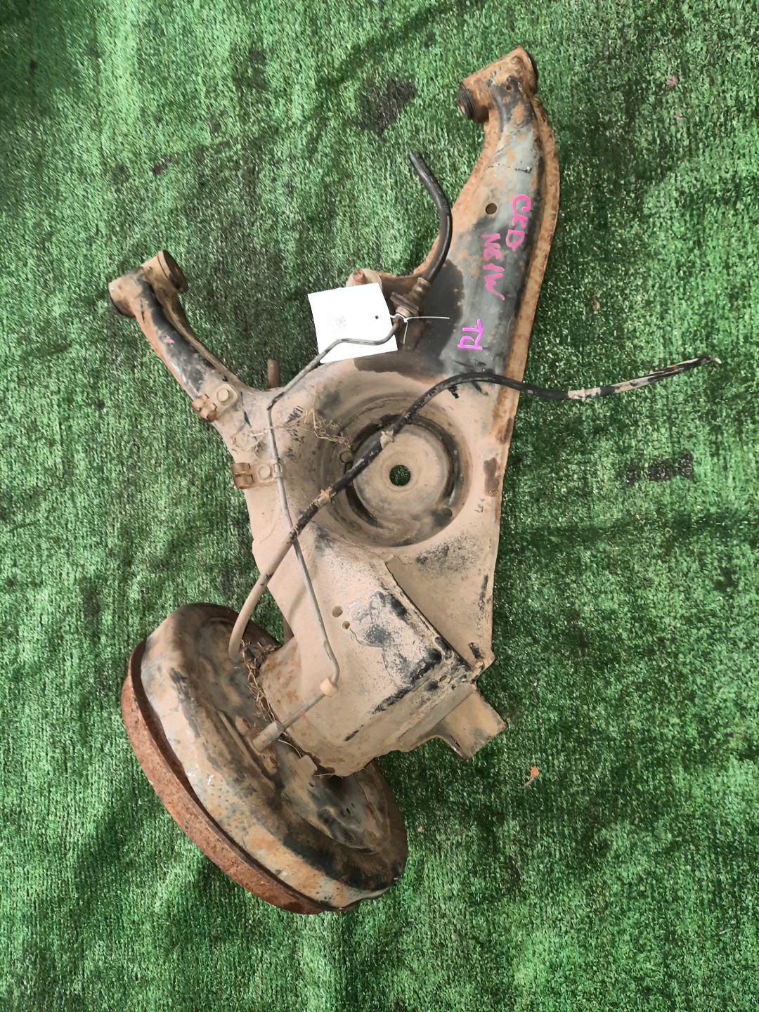 Ступица левая задняя MITSUBISHI CHARIOT GRANDIS, RVR N84W, N61W, N64WG 4G64, 4G93 2 ракурс