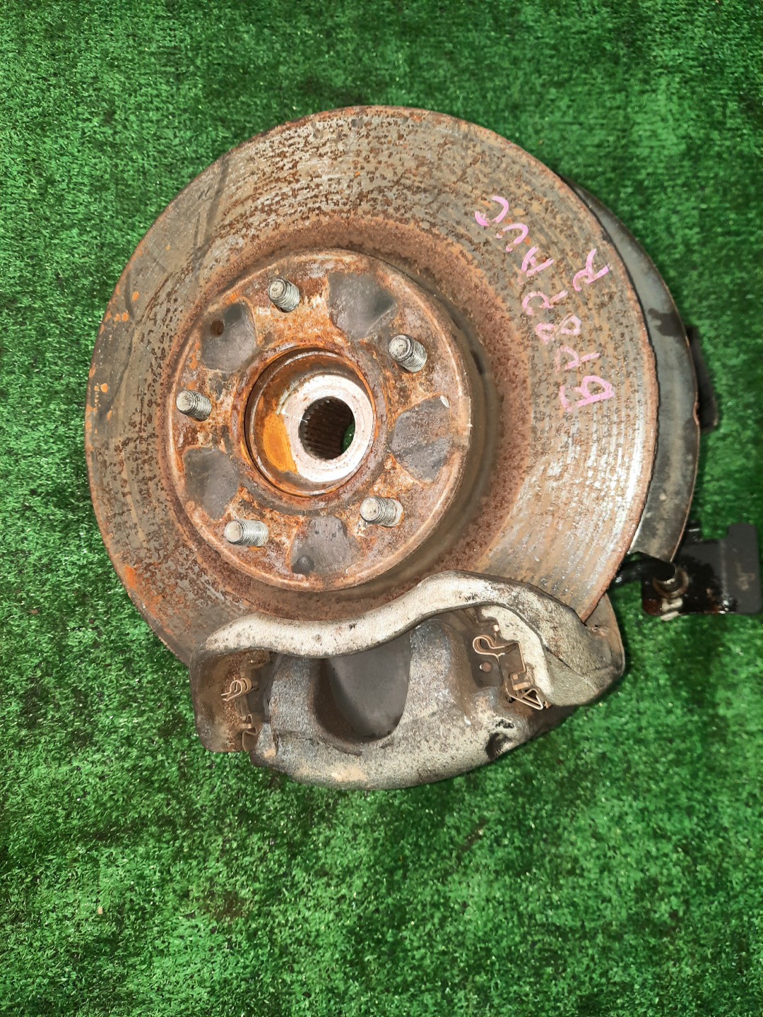Ступица правая передняя MAZDA MAZDA 3 BP8P S8-DPTS 1 ракурс