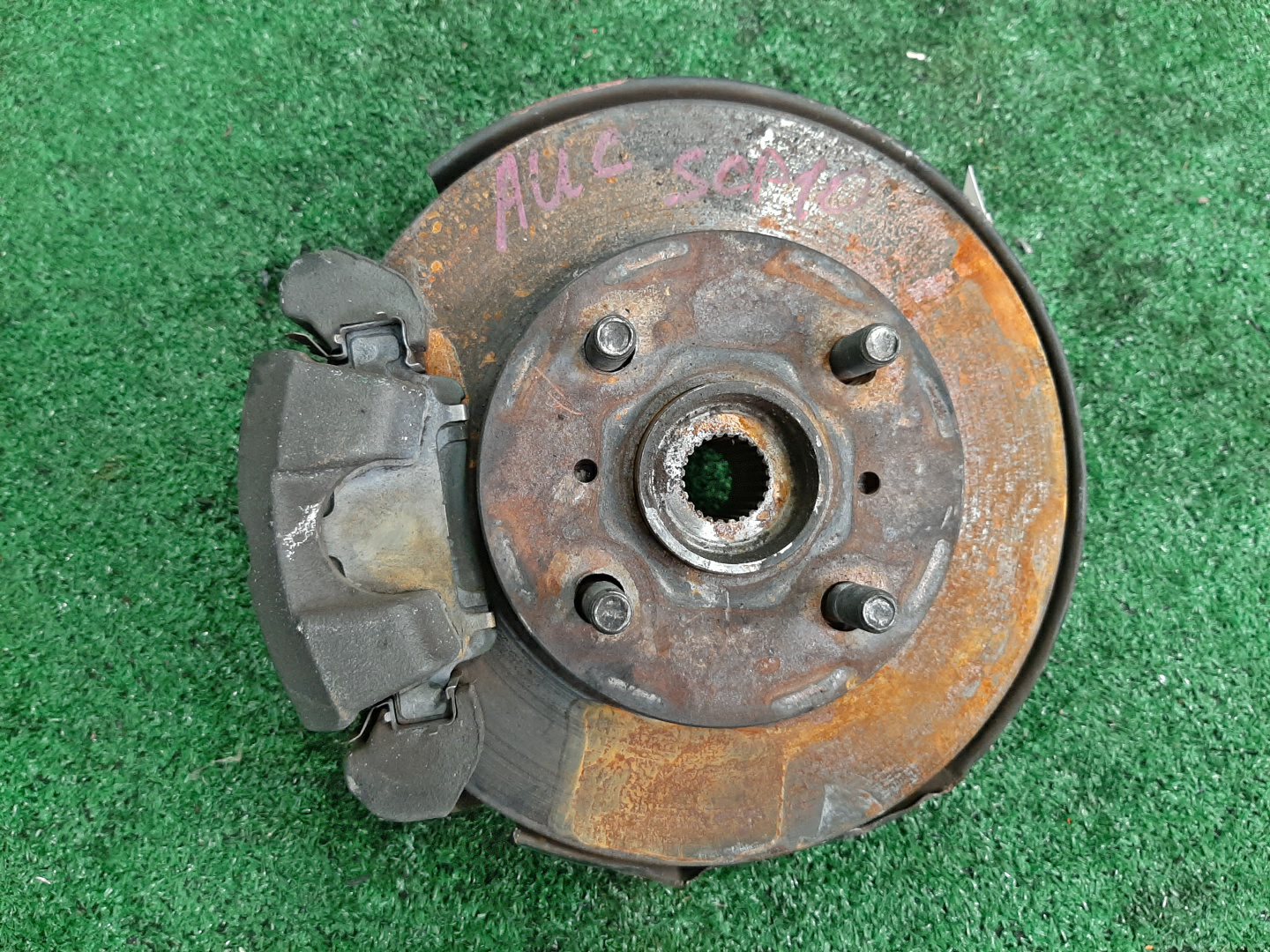 Ступица левая передняя TOYOTA PLATZ, VITZ SCP11, SCP10, SCP13 1SZ-FE, 2SZ-FE 1 ракурс