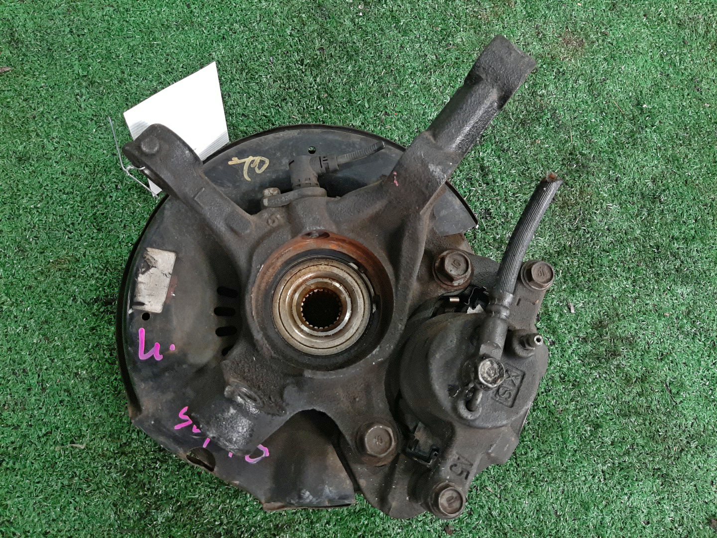 Ступица левая передняя TOYOTA PLATZ, VITZ SCP11, SCP10, SCP13 1SZ-FE, 2SZ-FE 2 ракурс
