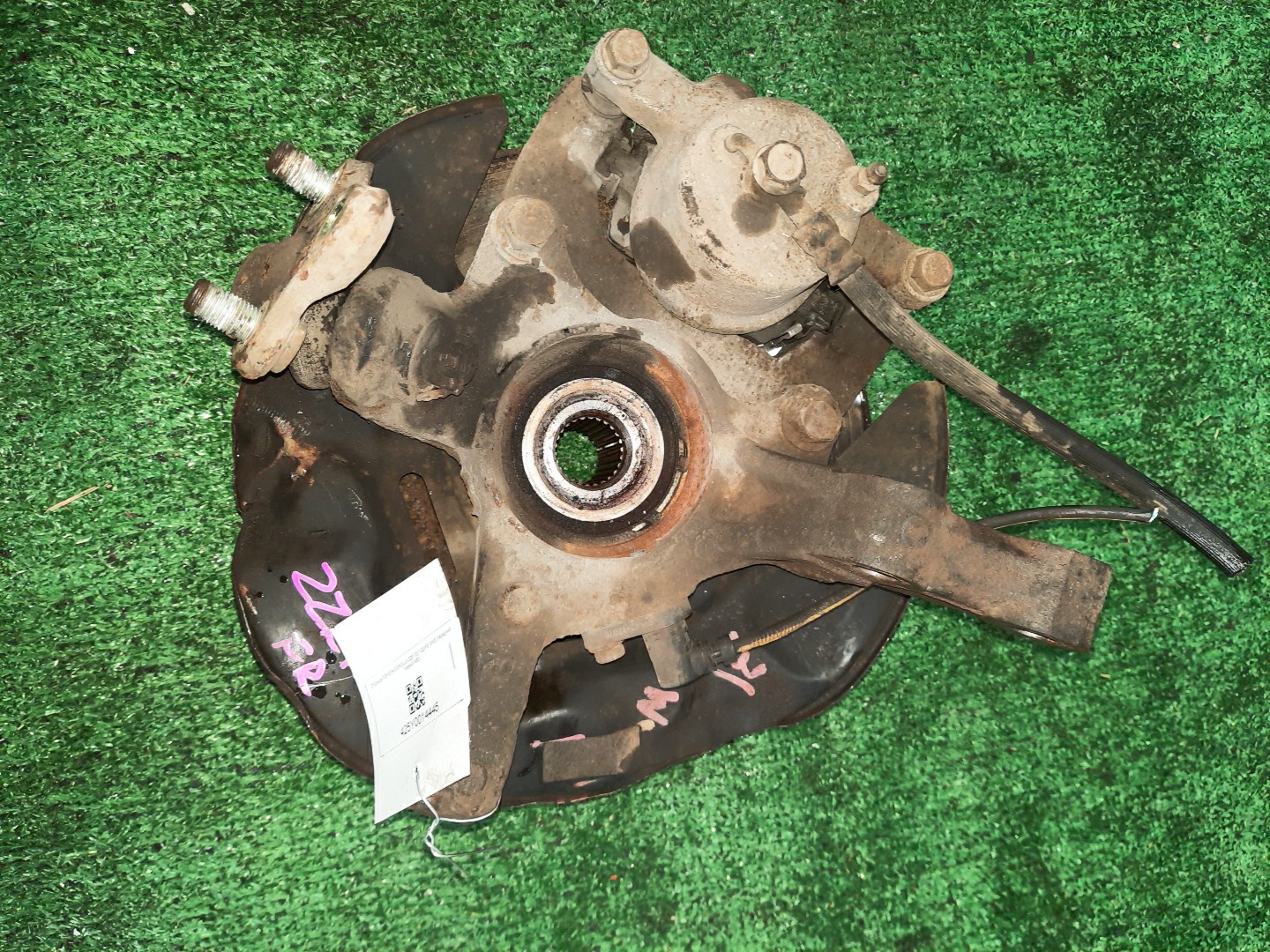 Ступица правая передняя TOYOTA COROLLA, COROLLA SPACIO, COROLLA FIELDER, ALLEX, COROLLA RUNX ZZE122, NZE121N, ZZE122N, ZZE122G 1ZZ-FE, 1NZ-FE 3 ракурс