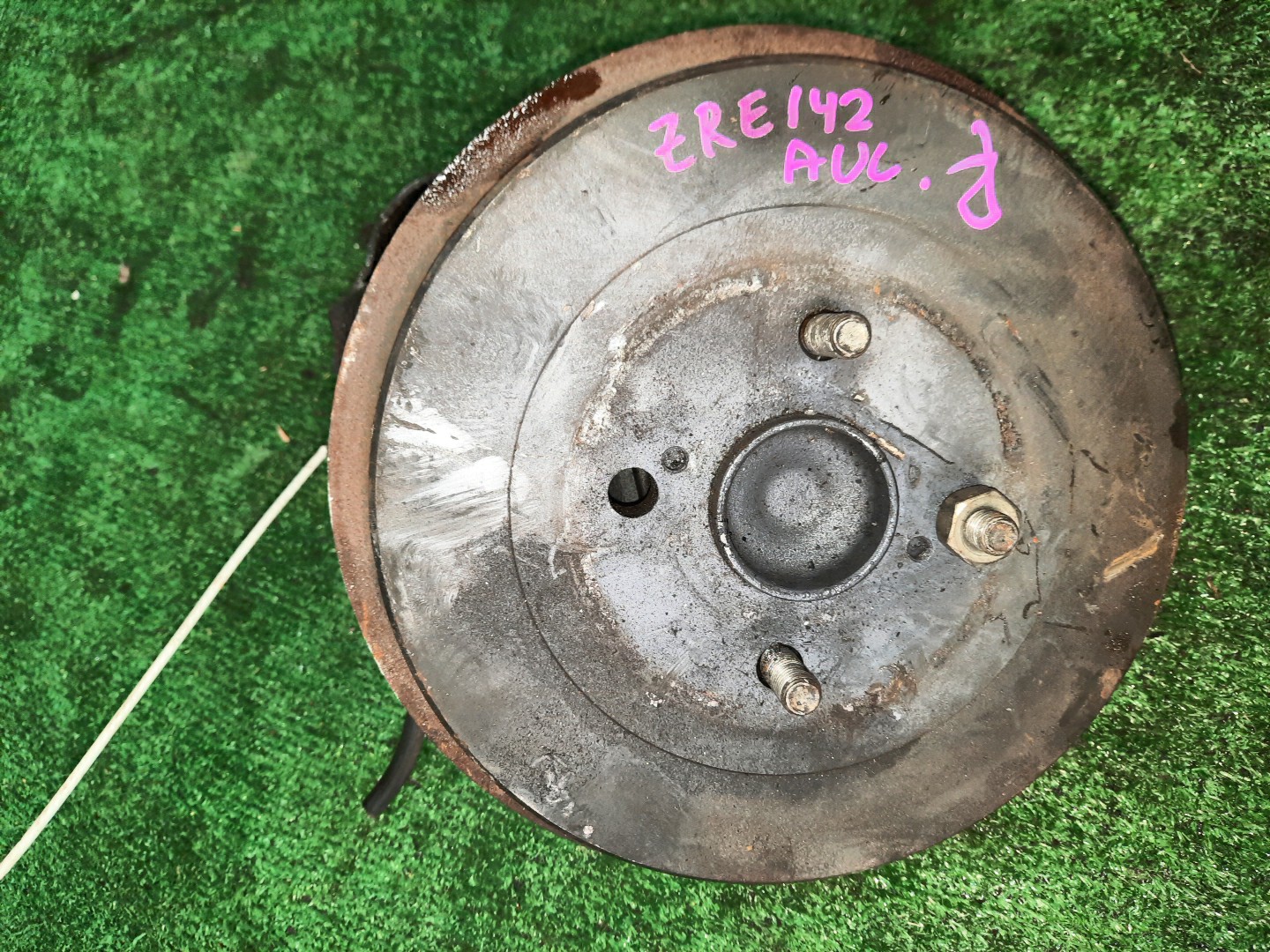Ступица правая задняя TOYOTA AXIO, COROLLA FIELDER, COROLLA  AXIO, FIELDER NZE141, ZRE142, ZRE142G, NZE141G 1NZ-FE, 2ZR-FAE, 2ZR-FE 1 ракурс