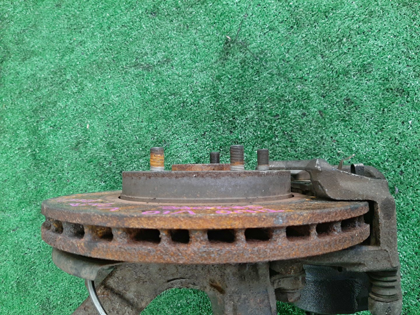 Ступица левая передняя NISSAN TINO V10 SR20DE, QG18DE 3 ракурс
