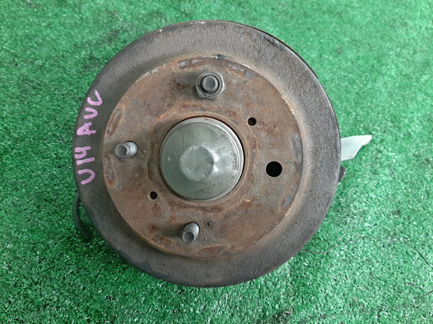 Ступица левая задняя NISSAN BLUEBIRD, PRIMERA SU14, QU14, QP11, WQP11 CD20, QG18DE, QG18DD 1 ракурс
