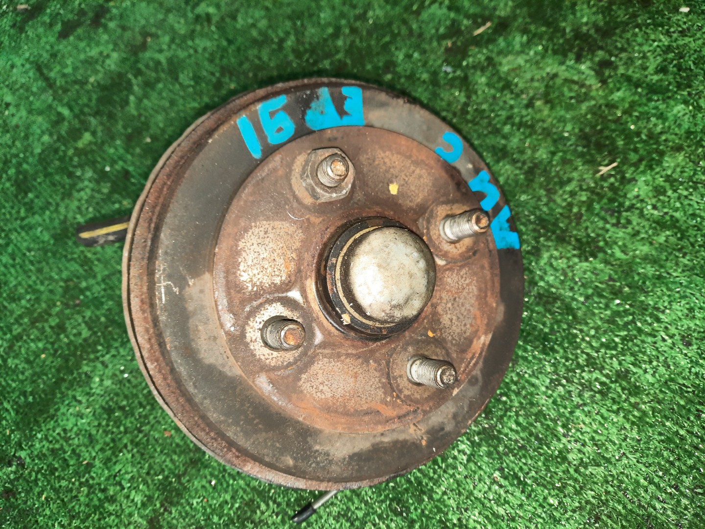 Ступица правая задняя TOYOTA STARLET EP82, EP91, NP90, NP80 4E-FE, 4E-F, 1N-T, 1N 1 ракурс