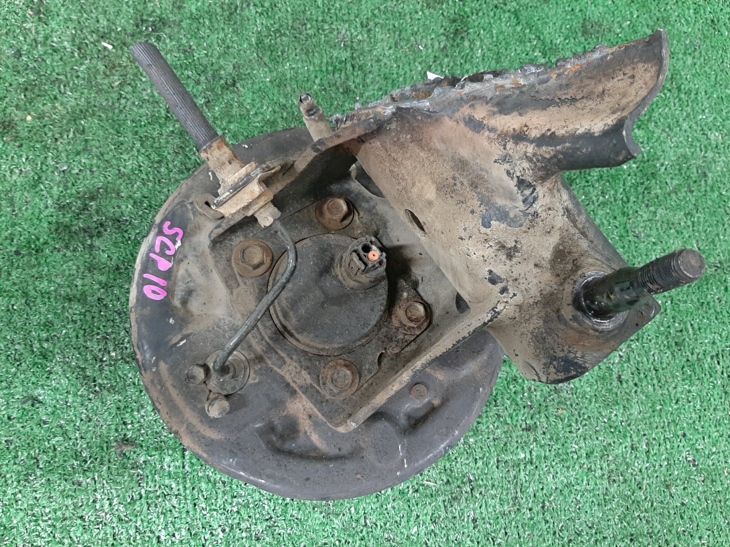 Ступица левая задняя TOYOTA PLATZ, VITZ NCP12, SCP11, SCP10, NCP10, SCP13 1NZ-FE, 1SZ-FE, 2NZ-FE, 2SZ-FE 2 ракурс
