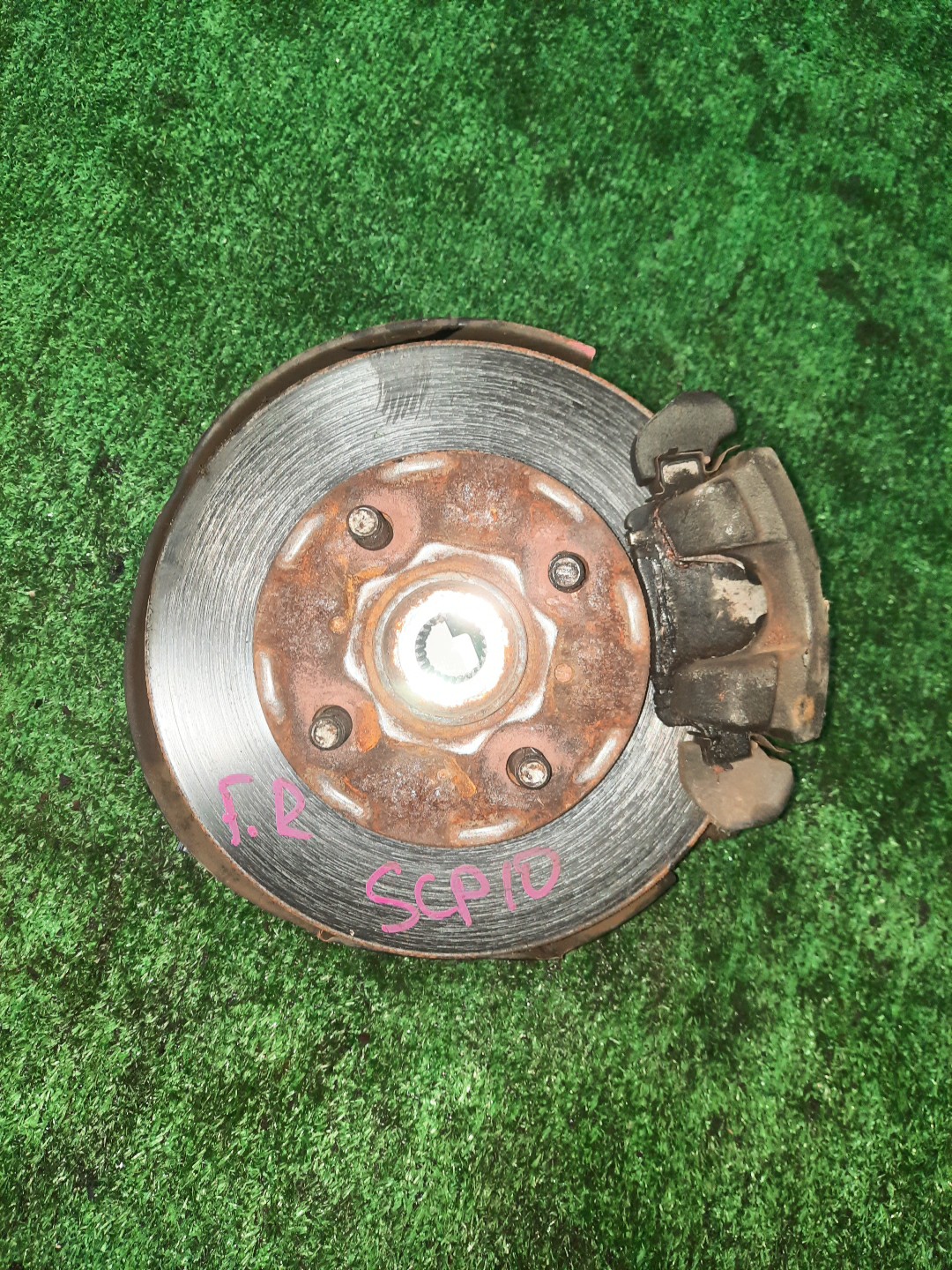 Ступица правая передняя TOYOTA PLATZ, VITZ SCP11, SCP10, SCP13 1SZ-FE, 2SZ-FE 1 ракурс