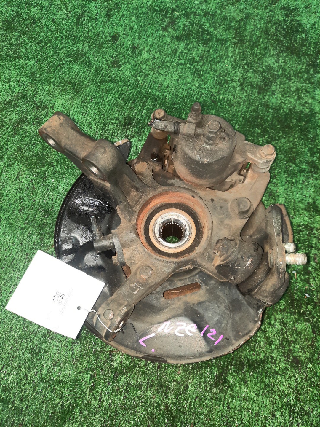 Ступица левая передняя TOYOTA COROLLA, COROLLA FIELDER, ALLEX, COROLLA RUNX NZE121 1NZ-FE 2 ракурс