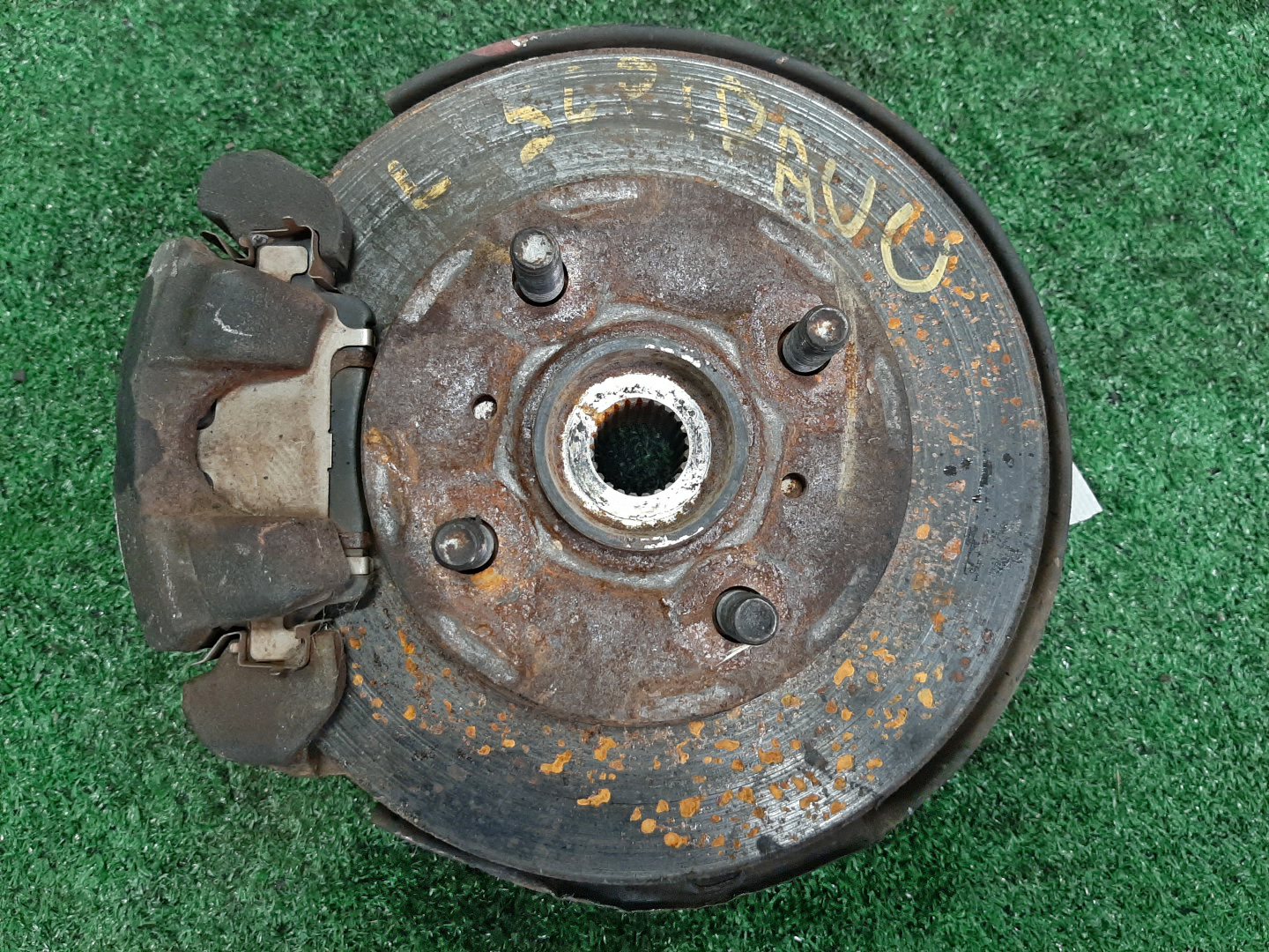 Ступица левая передняя TOYOTA PLATZ, VITZ SCP11, SCP10, SCP13 1SZ-FE, 2SZ-FE 1 ракурс