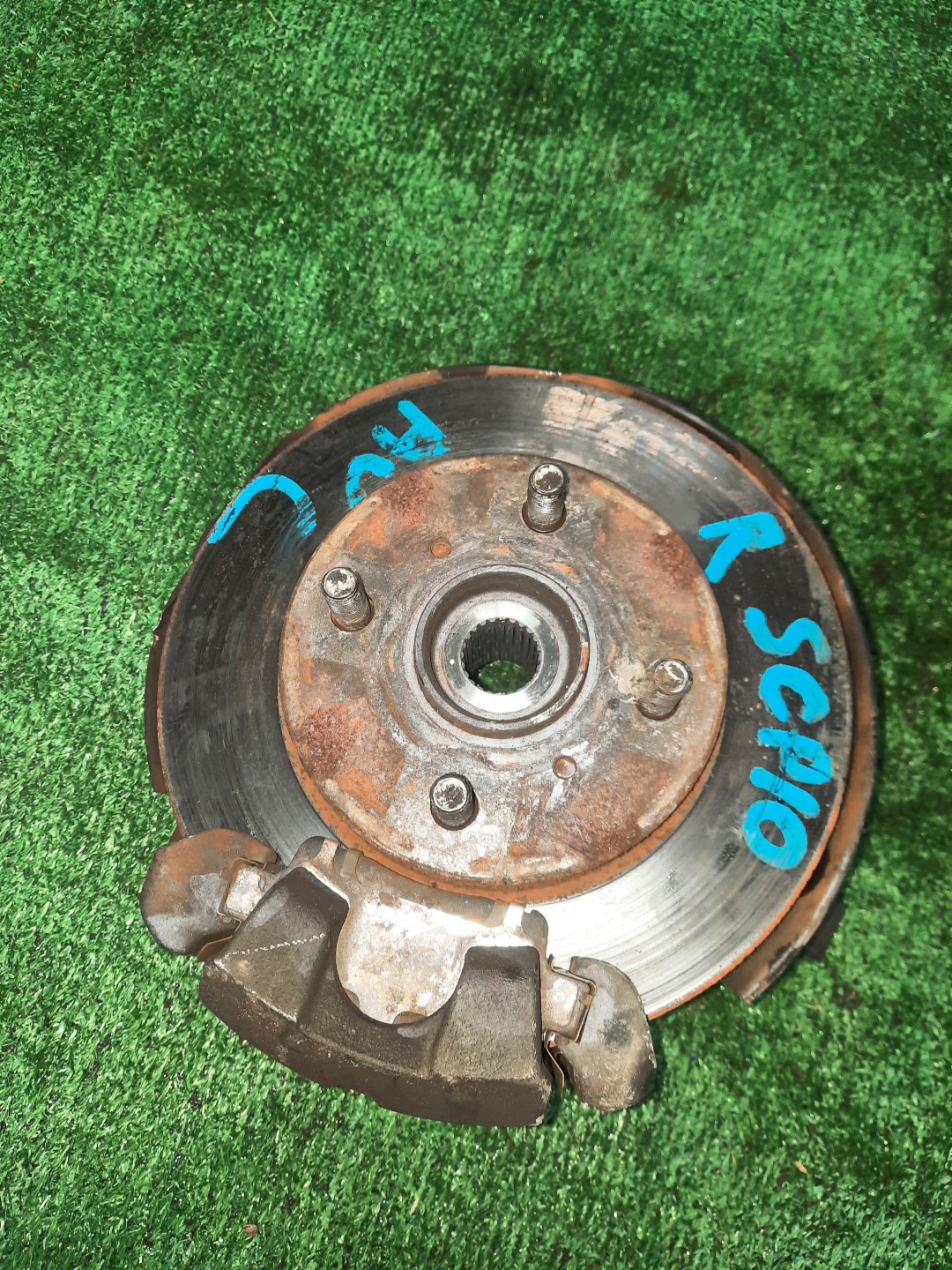 Ступица правая передняя TOYOTA PLATZ, VITZ SCP11, SCP10, SCP13 1SZ-FE, 2SZ-FE 1 ракурс