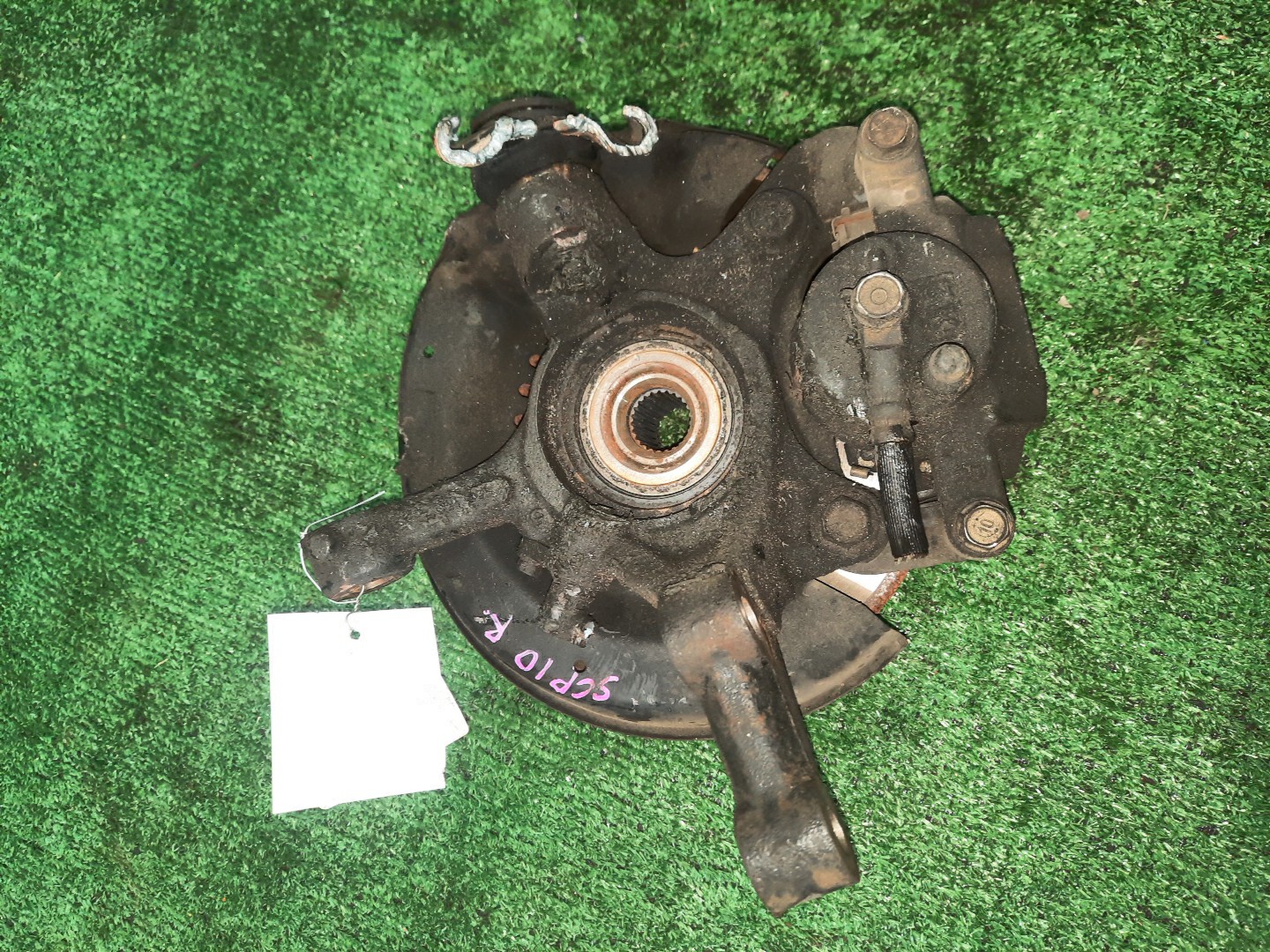 Ступица правая передняя TOYOTA PLATZ, VITZ SCP11, SCP10, SCP13 1SZ-FE, 2SZ-FE 2 ракурс