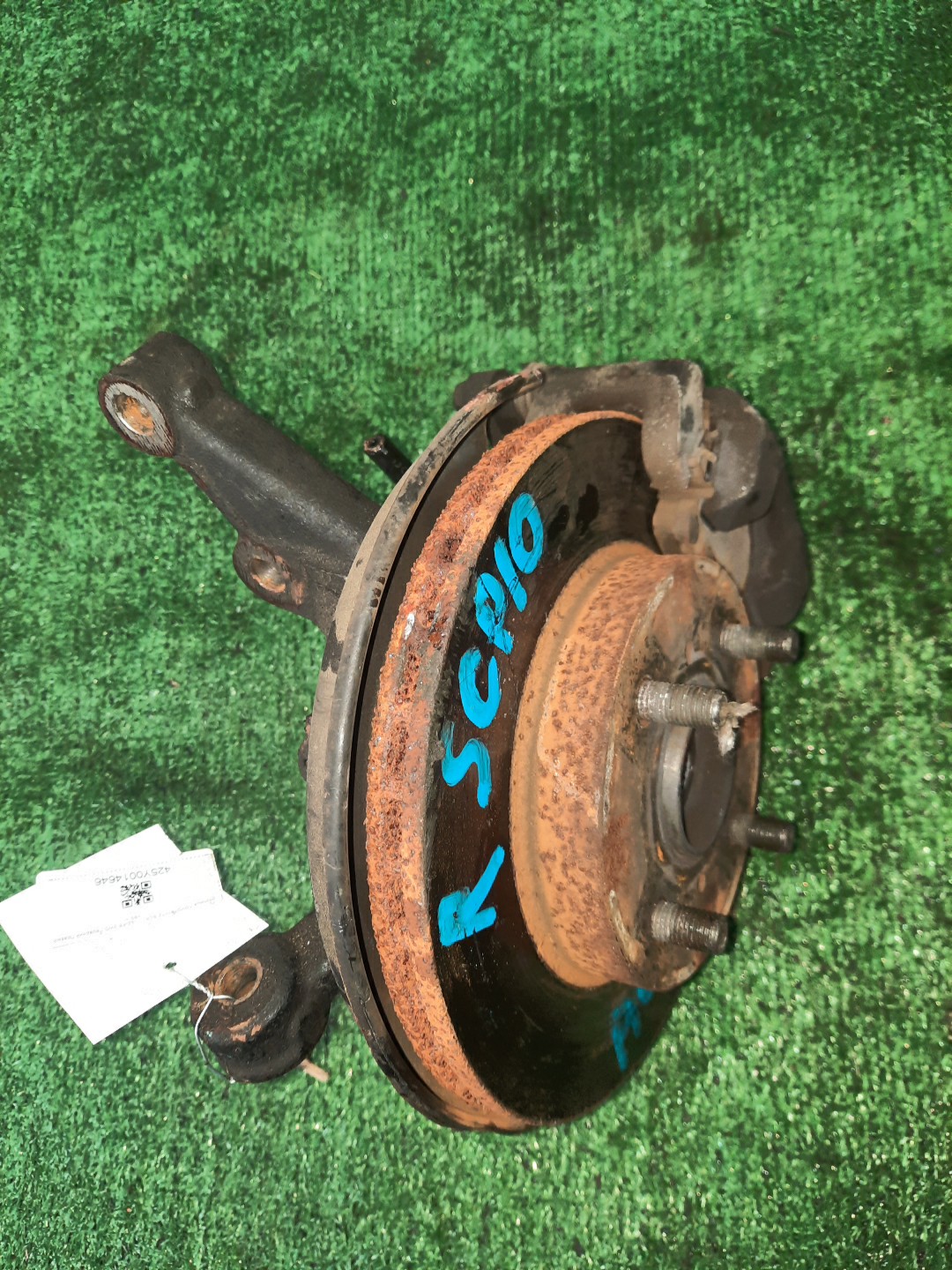 Ступица правая передняя TOYOTA PLATZ, VITZ SCP11, SCP10, SCP13 1SZ-FE, 2SZ-FE 3 ракурс