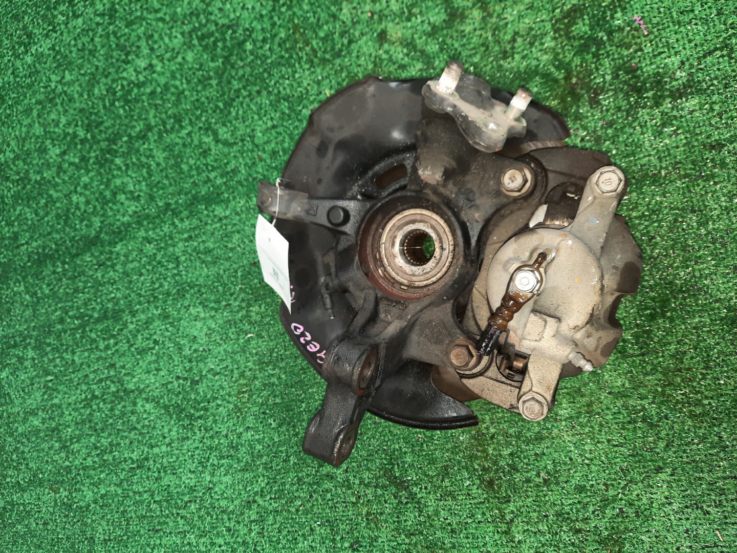 Ступица правая передняя TOYOTA WISH ZGE20W, ZGE20G, ZGE21G, ZGE22W 2ZR-FAE, 3ZR-FAE 3 ракурс