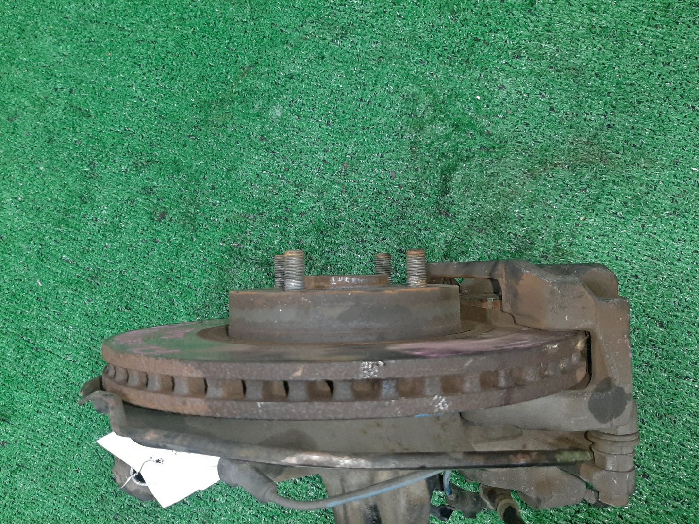 Ступица левая передняя TOYOTA AXIO, COROLLA FIELDER, COROLLA  AXIO, FIELDER NZE141, ZRE142, ZRE142G, NZE141G 1NZ-FE, 2ZR-FAE, 2ZR-FE 3 ракурс