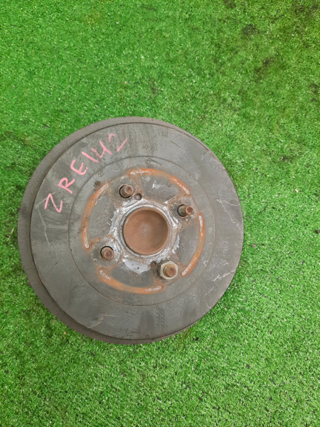 Ступица левая задняя TOYOTA AXIO, COROLLA FIELDER, COROLLA  AXIO, FIELDER NZE141, ZRE142, ZRE142G, NZE141G 1NZ-FE, 2ZR-FAE, 2ZR-FE 1 ракурс