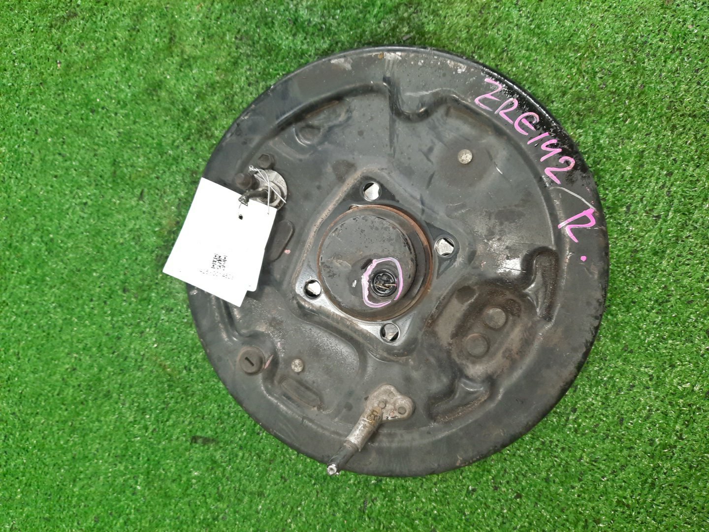 Ступица правая задняя TOYOTA AXIO, COROLLA FIELDER, COROLLA  AXIO, FIELDER NZE141, ZRE142, ZRE142G, NZE141G 1NZ-FE, 2ZR-FAE, 2ZR-FE 2 ракурс
