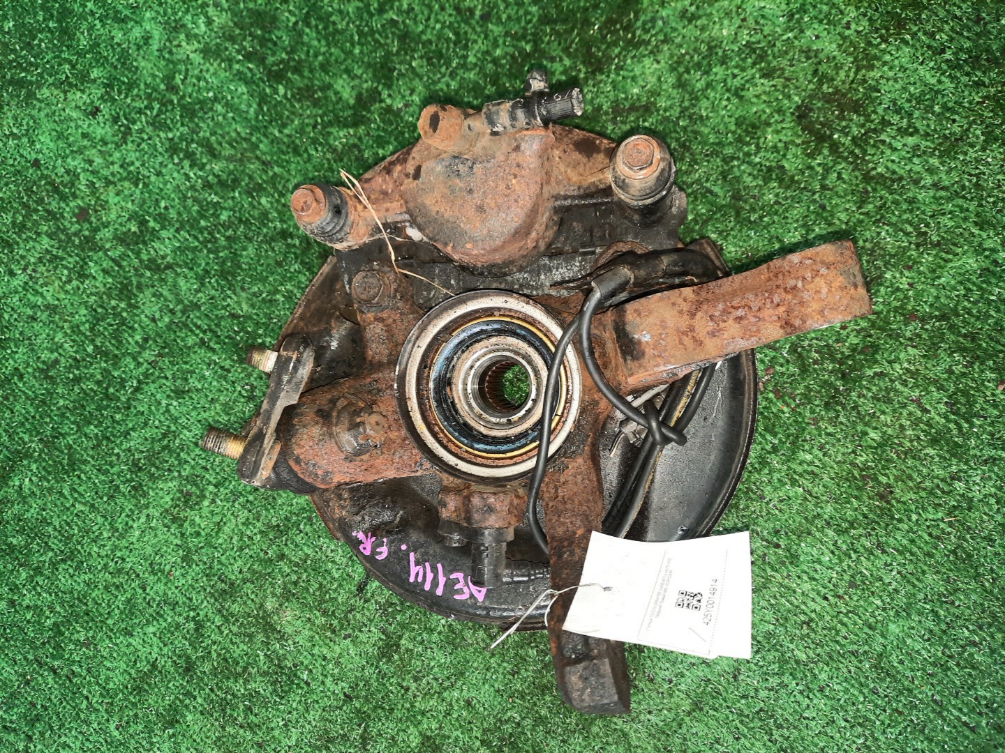 Ступица правая передняя TOYOTA SPRINTER CARIB AE114 4A-FE 3 ракурс