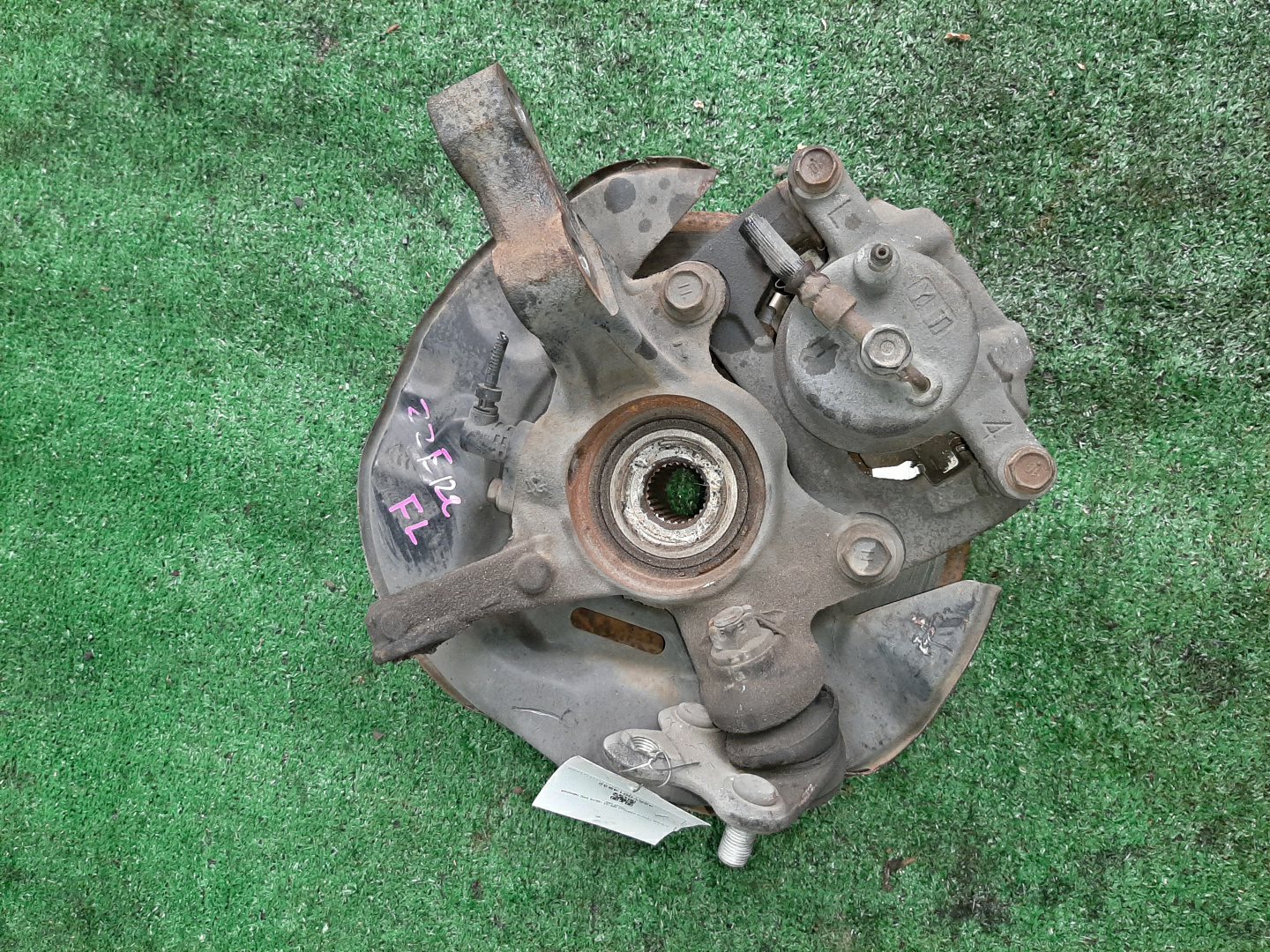 Ступица левая передняя TOYOTA COROLLA, COROLLA SPACIO, COROLLA FIELDER, ALLEX, COROLLA RUNX ZZE122, NZE121N, ZZE122N, ZZE122G 1ZZ-FE, 1NZ-FE 3 ракурс