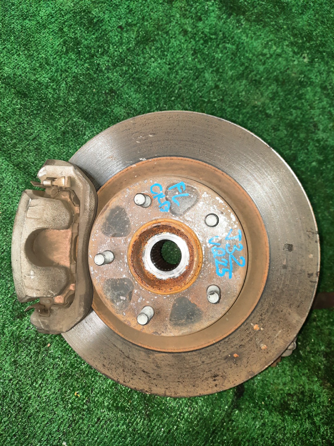 Ступица левая передняя NISSAN TEANA TNJ32, PJ32, J32 QR25DE, VQ35DE, VQ25DE 1 ракурс