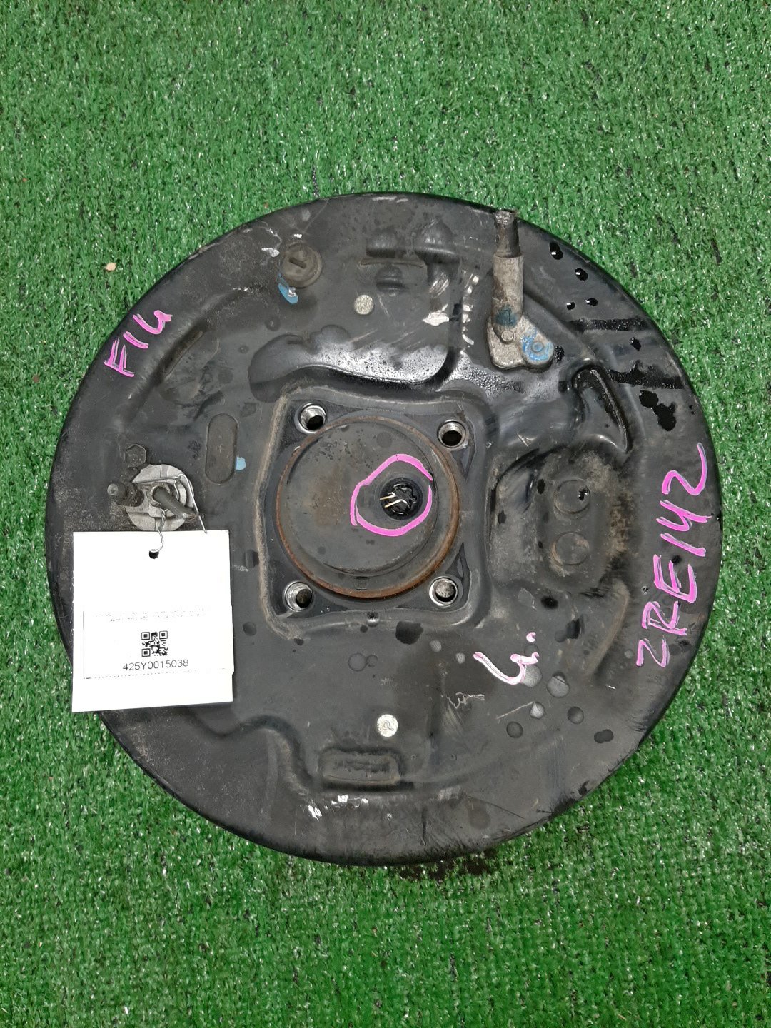 Ступица левая задняя TOYOTA AXIO, COROLLA FIELDER, COROLLA  AXIO, FIELDER NZE141, ZRE142, ZRE142G, NZE141G 1NZ-FE, 2ZR-FAE, 2ZR-FE 2 ракурс