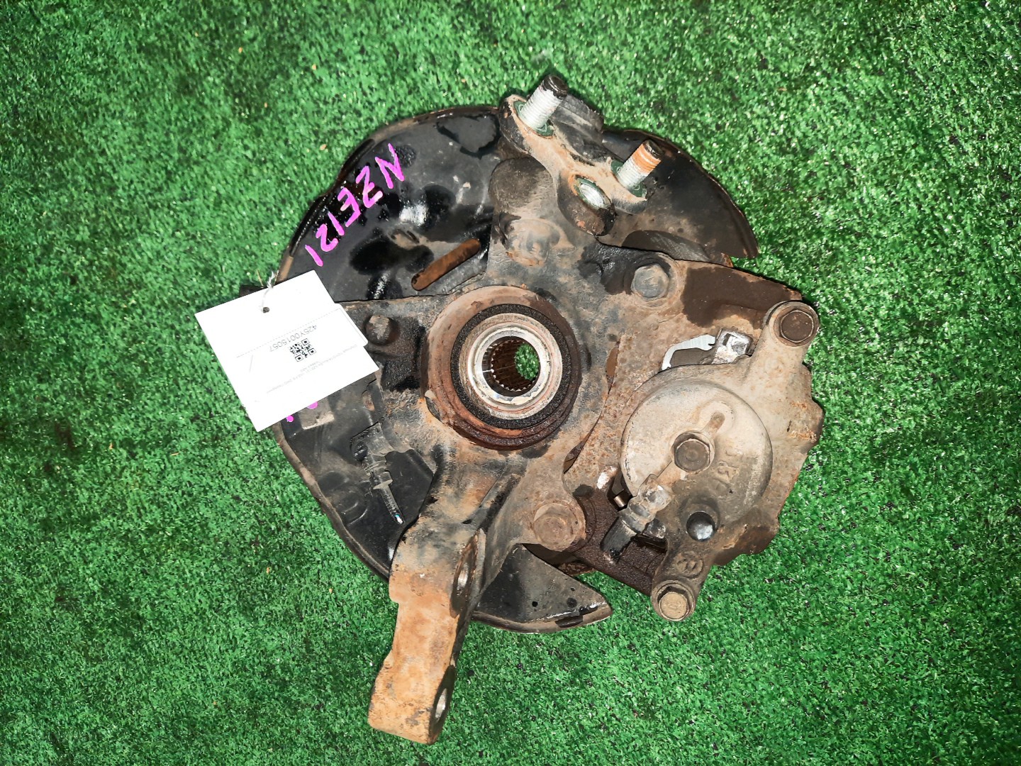 Ступица правая передняя TOYOTA COROLLA, COROLLA FIELDER, ALLEX, COROLLA RUNX NZE121, NZE121G 1NZ-FE 3 ракурс
