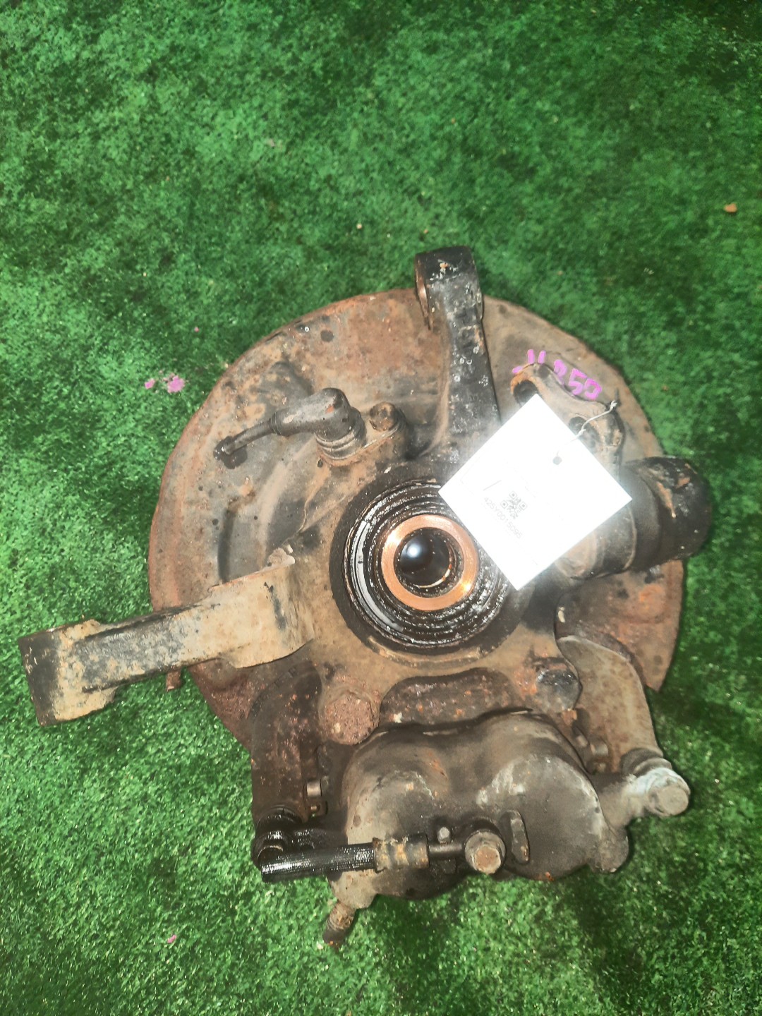 Ступица левая передняя NISSAN ELGRAND, TERRANO ATWE50, ALWE50, APWE50, AVWE50, PR50, LR50, TR50, RR50 ZD30DDTI, VG33E, VQ35DE, QD32ETI, TD27ETI 3 ракурс