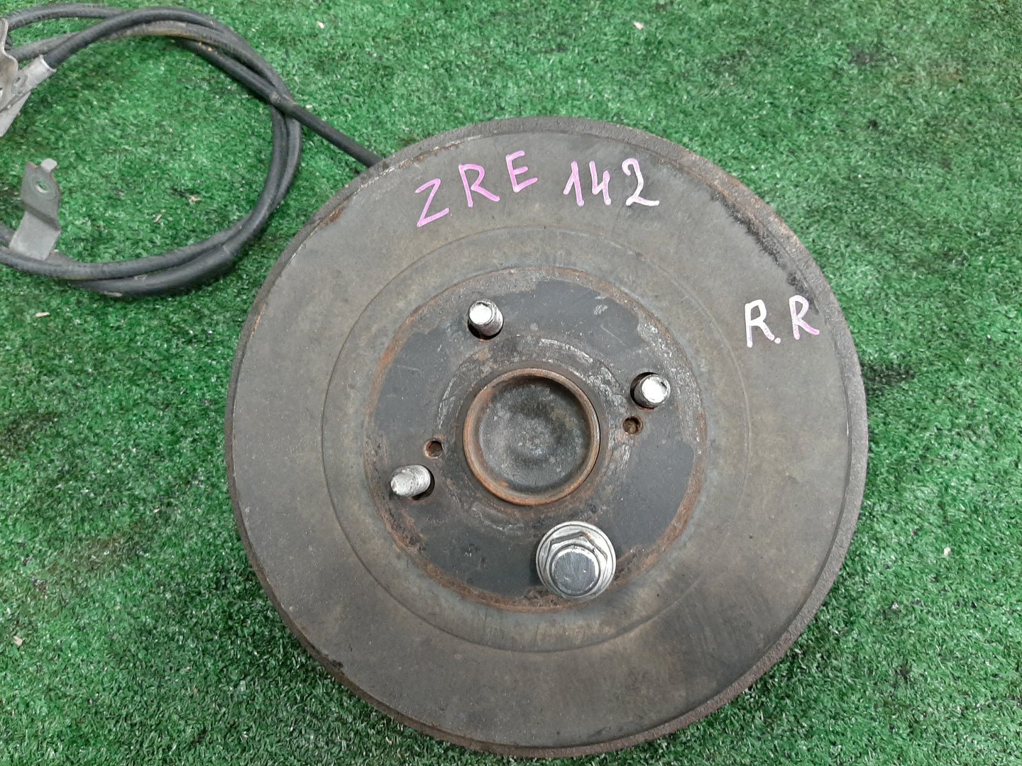 Ступица правая задняя TOYOTA AXIO, COROLLA FIELDER, COROLLA  AXIO, FIELDER NZE141, ZRE142, ZRE142G, NZE141G 1NZ-FE, 2ZR-FAE, 2ZR-FE 1 ракурс
