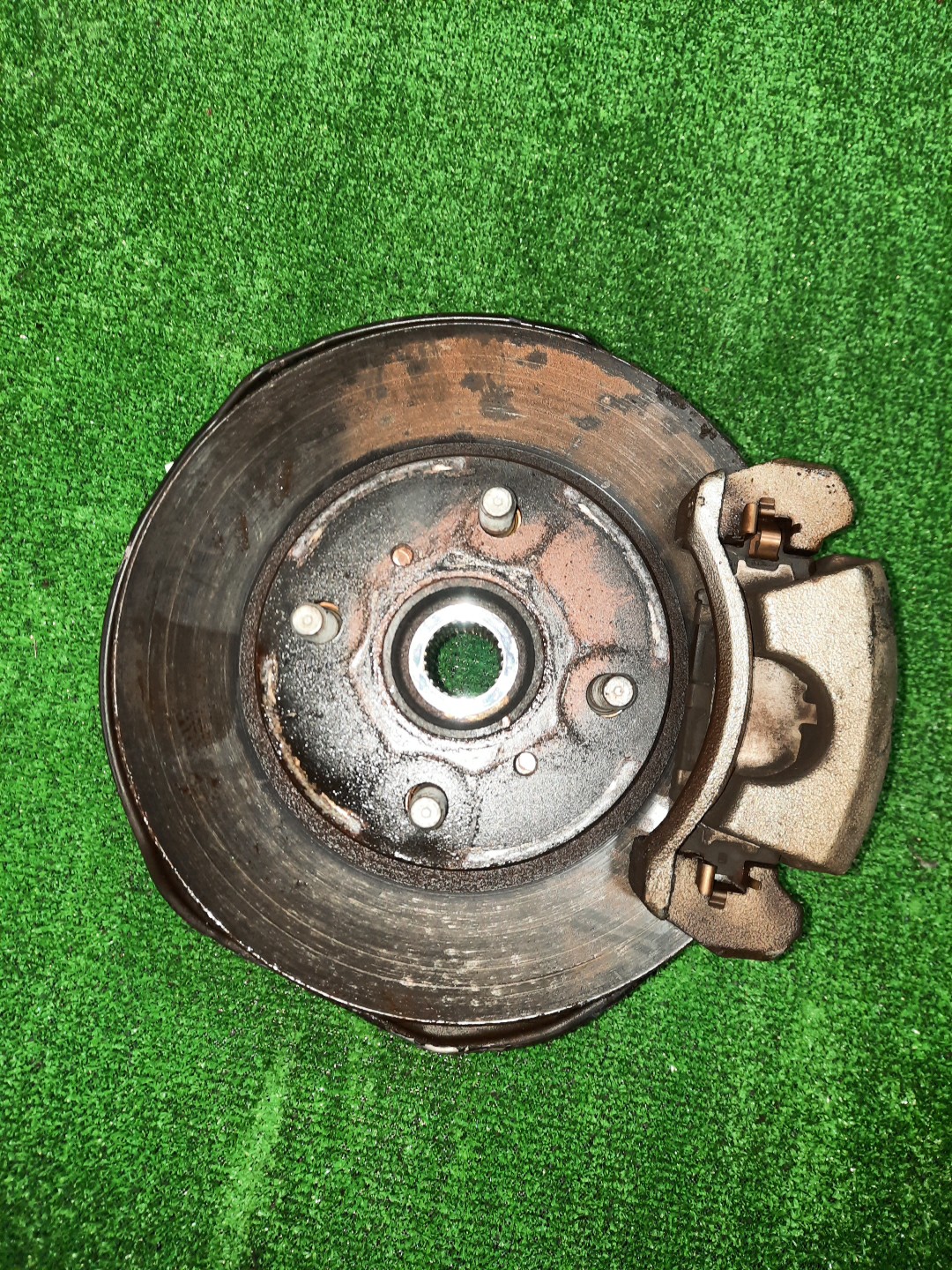 Ступица правая передняя TOYOTA VITZ , KSP130, NSP130, NHP130, NCP131 1NR-FE, 1KR-FE, 1NZ-FXE, 1NZ-FE 1 ракурс