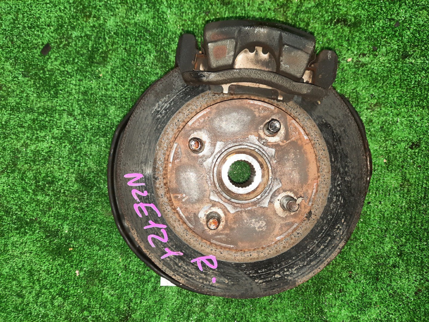 Ступица правая передняя TOYOTA COROLLA, COROLLA FIELDER, ALLEX, COROLLA RUNX NZE121, NZE121G 1NZ-FE 1 ракурс