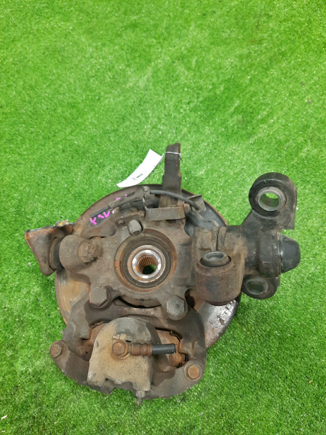 Ступица левая передняя NISSAN PRIMERA P12, QP12, TP12, HP12, RP12, WTP12, WHP12, WRP12 QG18DE, QR20DE, SR20VE, QR25DD 3 ракурс