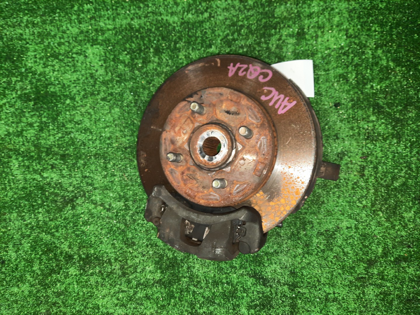 Ступица правая передняя MITSUBISHI MIRAGE DINGO CQ1A, CQ2A, CQ5A 4G13, 4G15, 4G93 1 ракурс