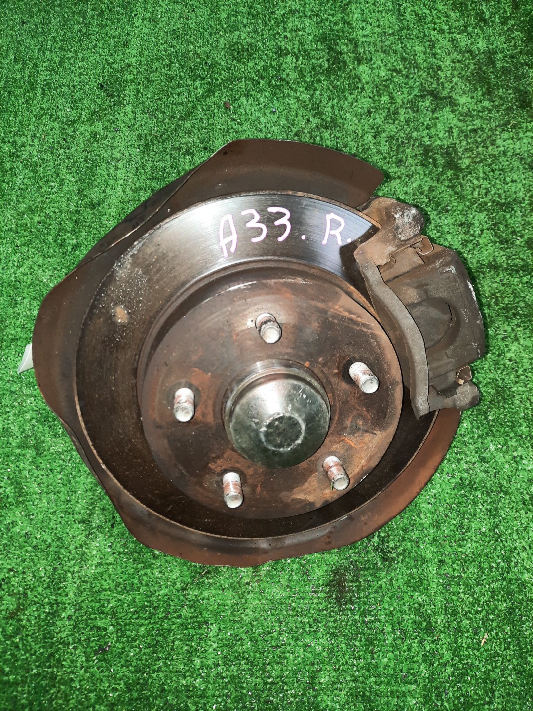 Ступица правая задняя NISSAN CEFIRO, PRIMERA, TINO A32, A33, P12, V10 VQ30DE, VQ20DE, VQ25DE, VQ25DD, QG18DE, QR20DE, SR20VE, QR25DD, SR20DE 1 ракурс