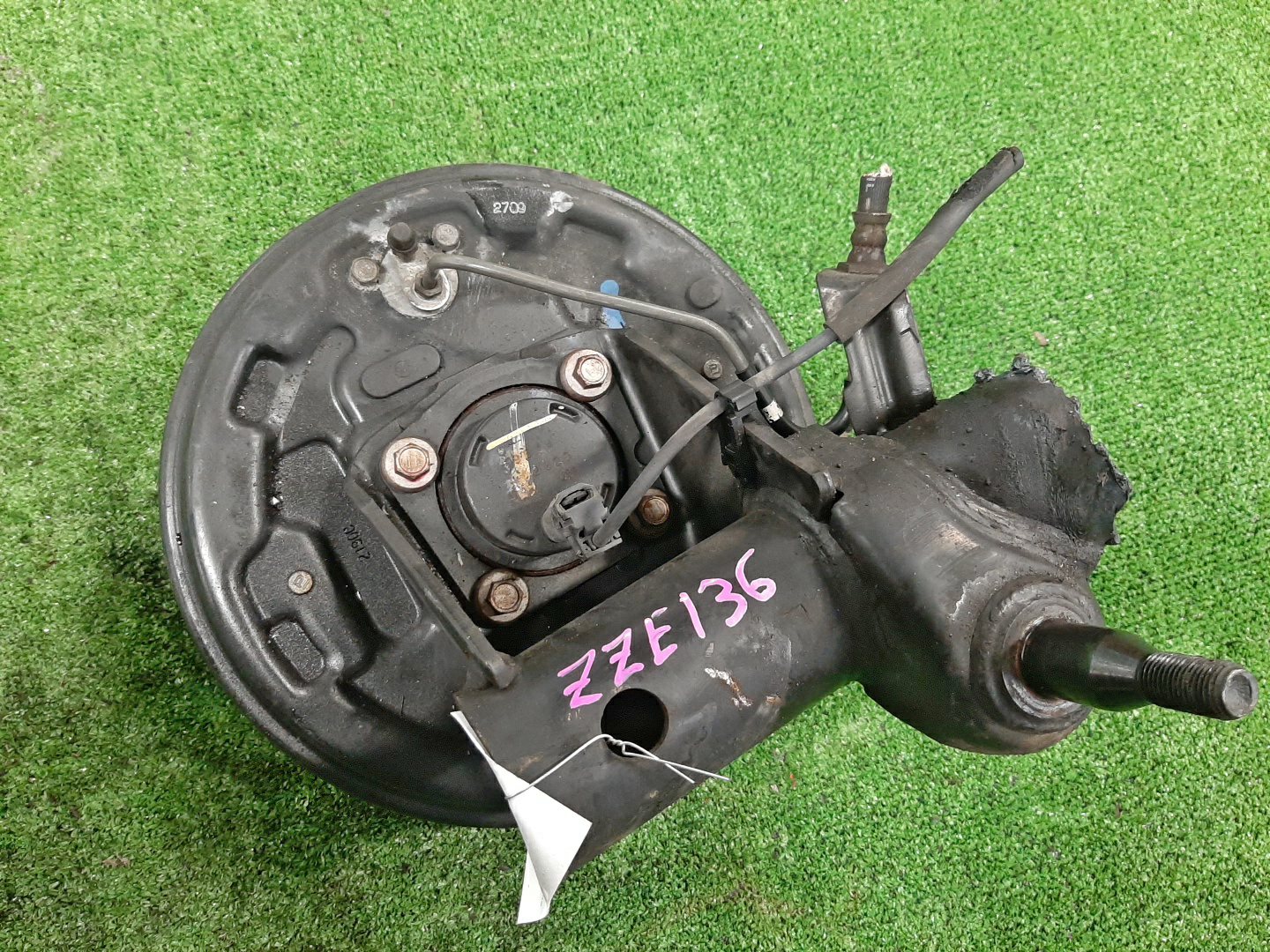 Ступица левая задняя TOYOTA VOLTZ ZZE136 1ZZ-FE 2 ракурс