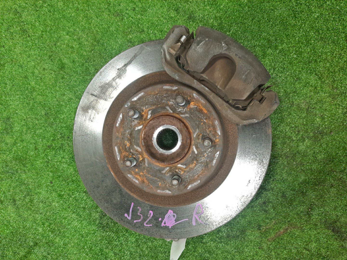 Ступица правая передняя NISSAN TEANA TNJ32, PJ32, J32 QR25DE, VQ35DE, VQ25DE 1 ракурс